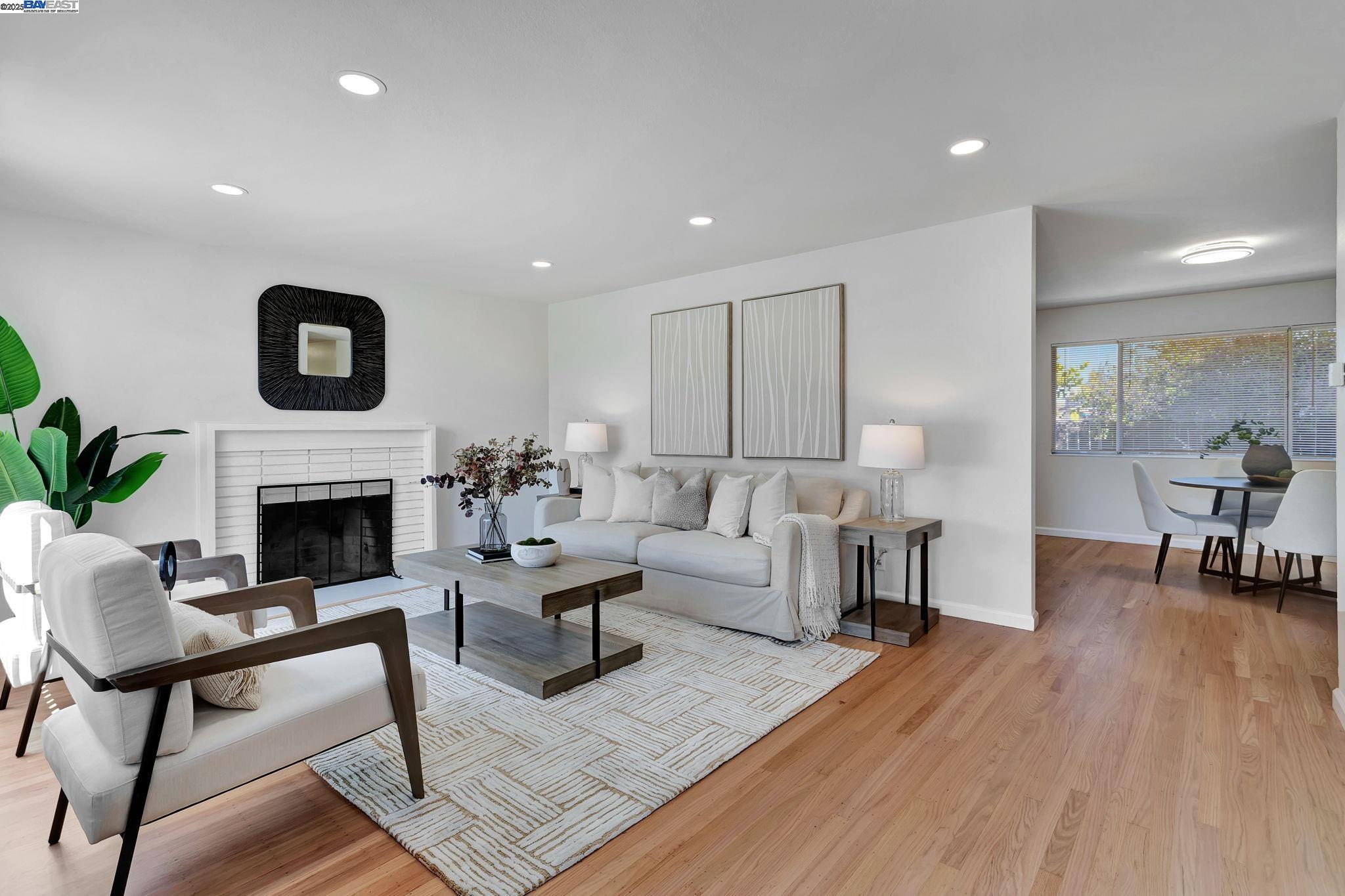 102 Poppy Ct