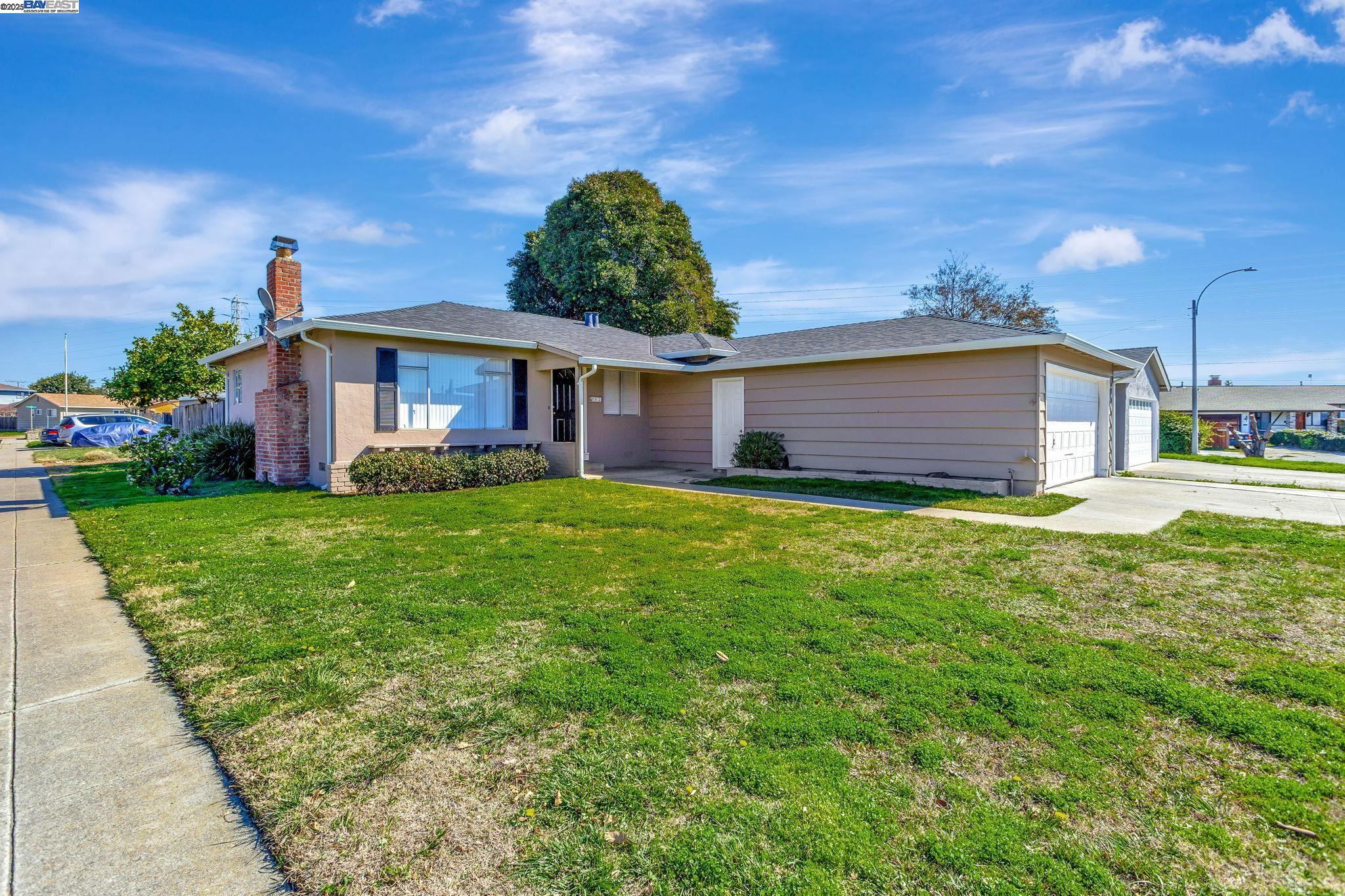 102 Poppy Ct