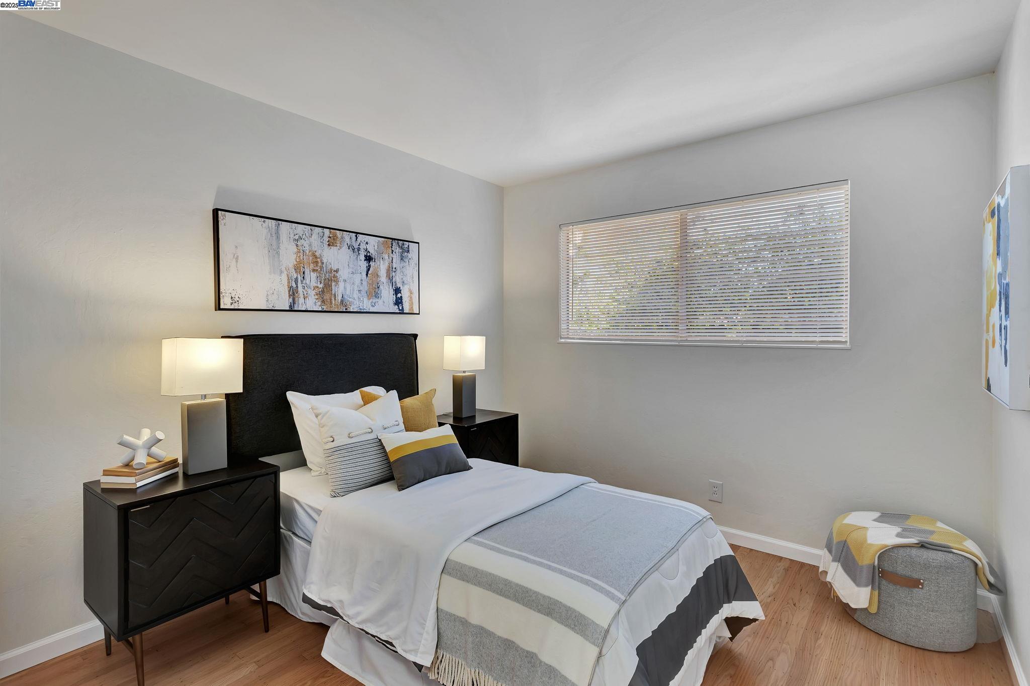 102 Poppy Ct