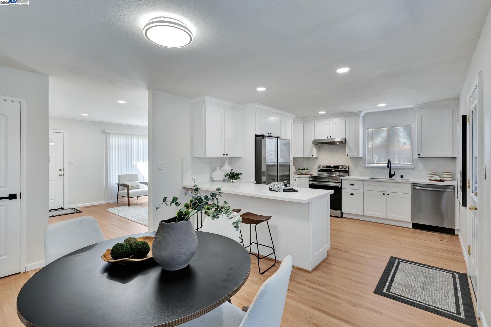 102 Poppy Ct