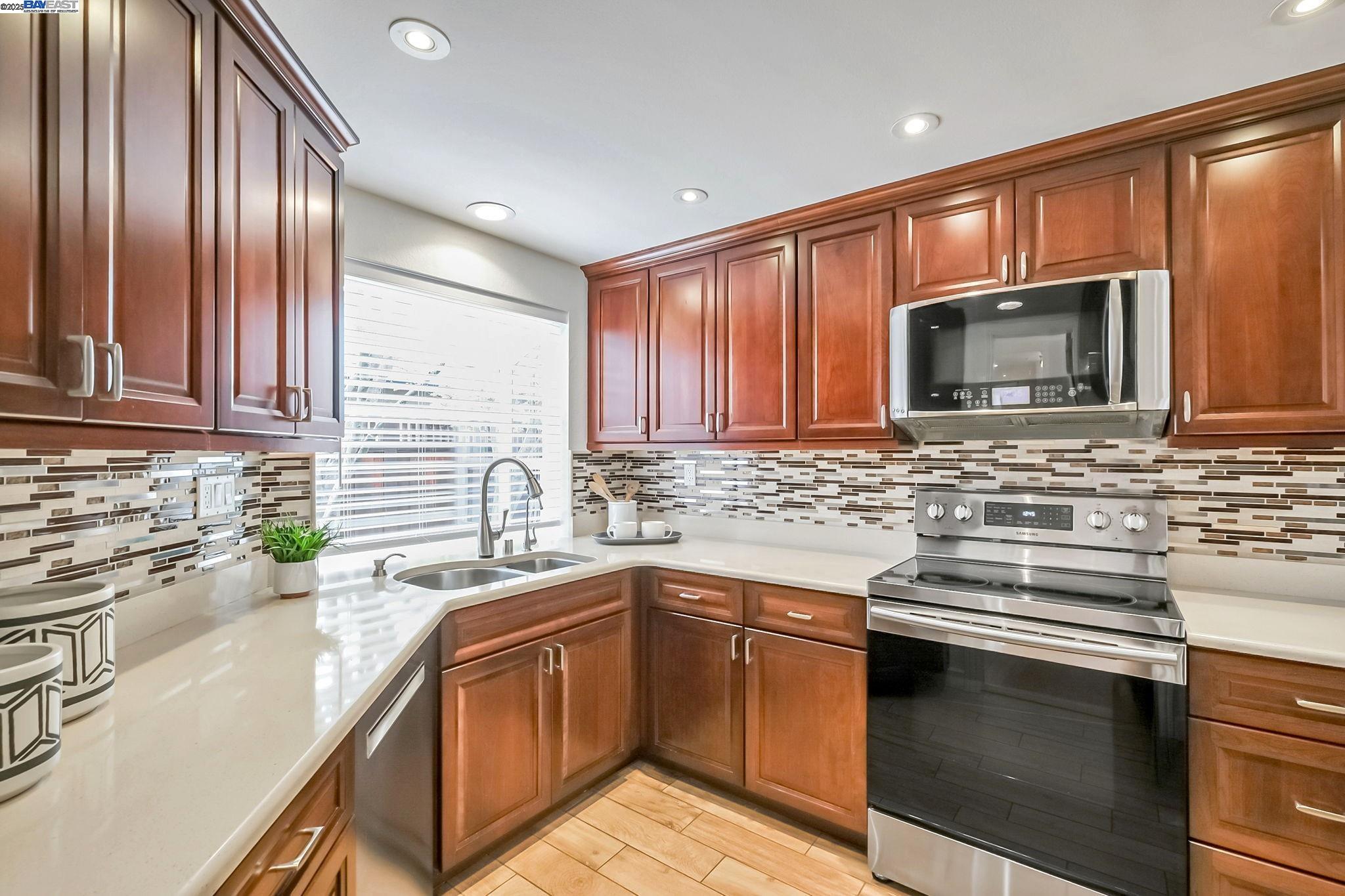 3625 Kamp Dr