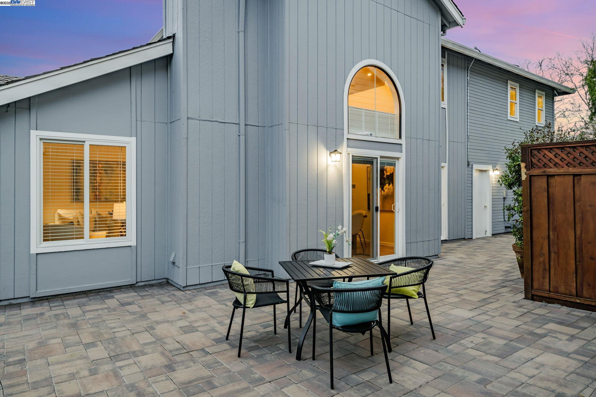 3625 Kamp Dr