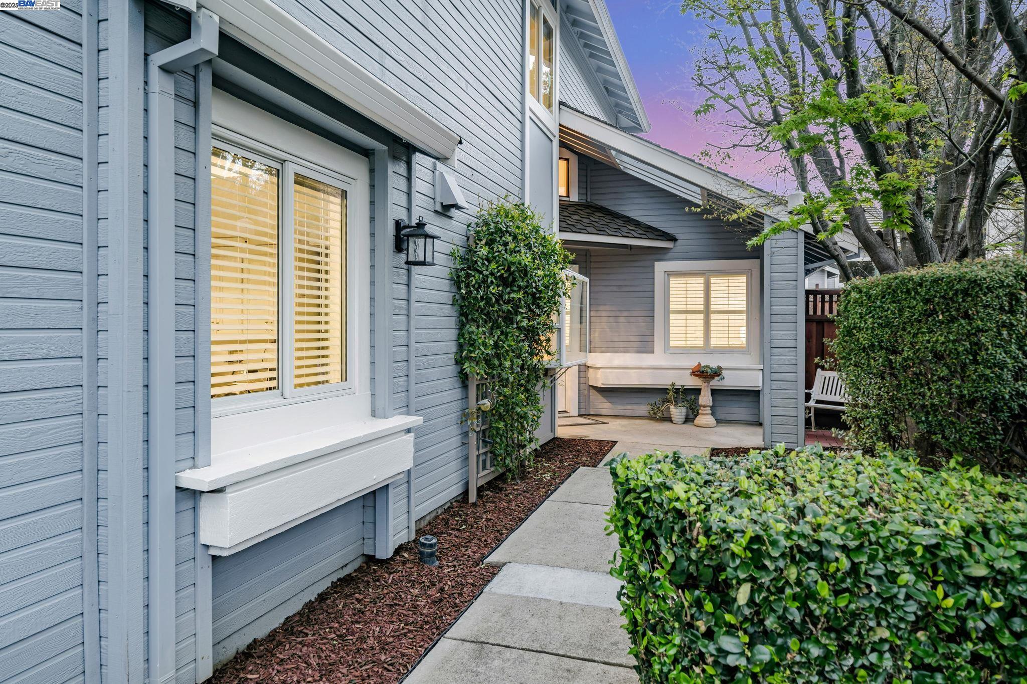 3625 Kamp Dr