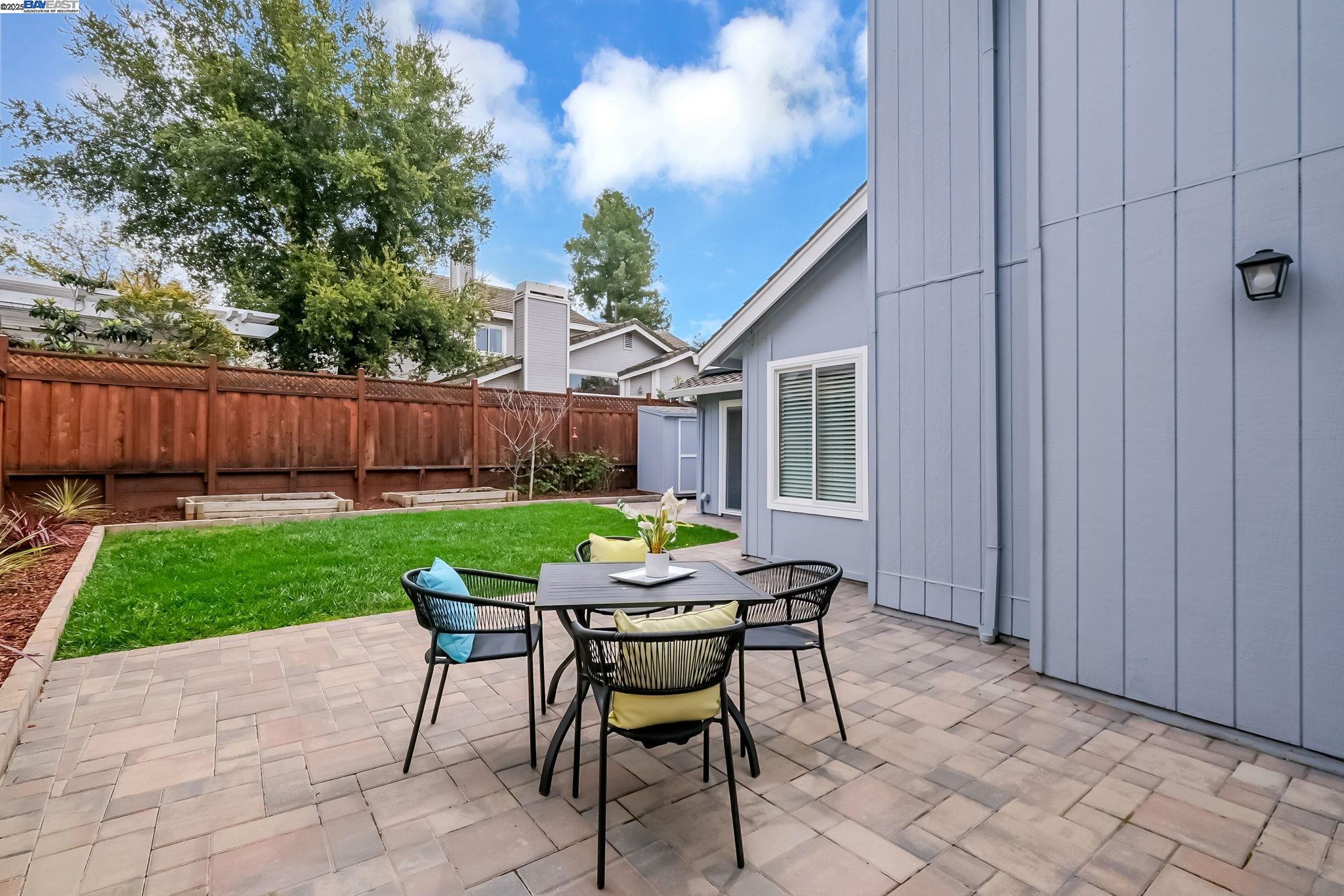 3625 Kamp Dr