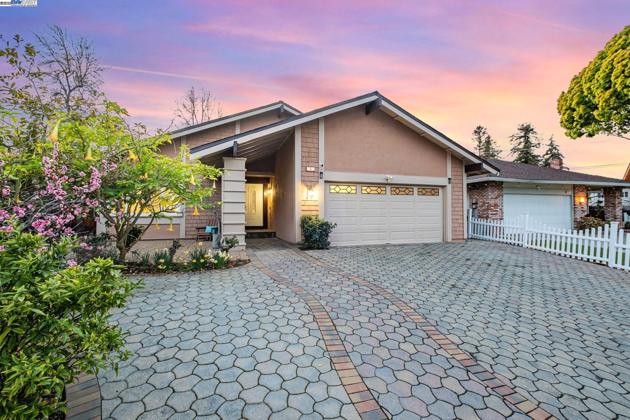 5 Queso Ct