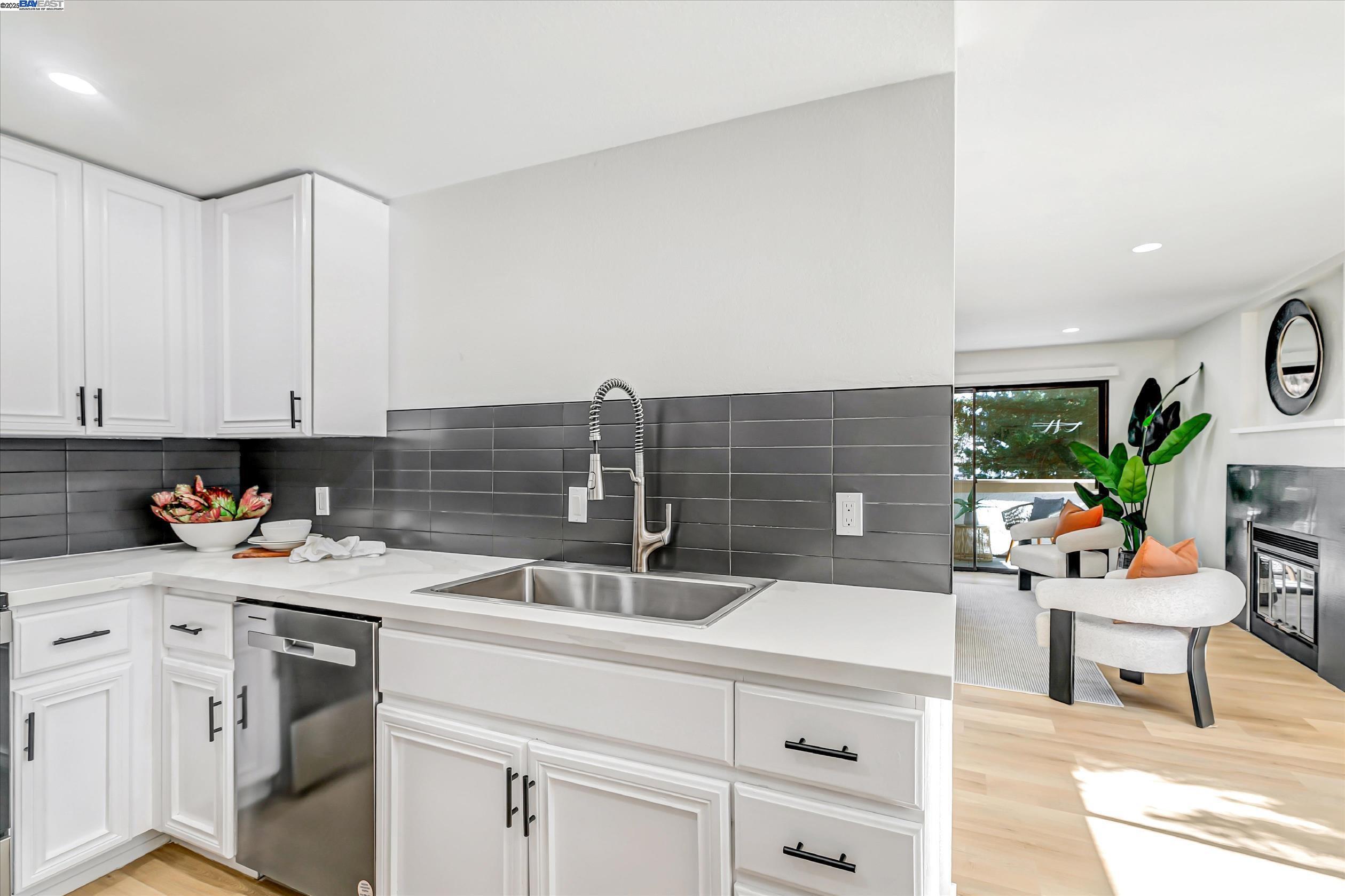 39993 Fremont Blvd Unit: 206