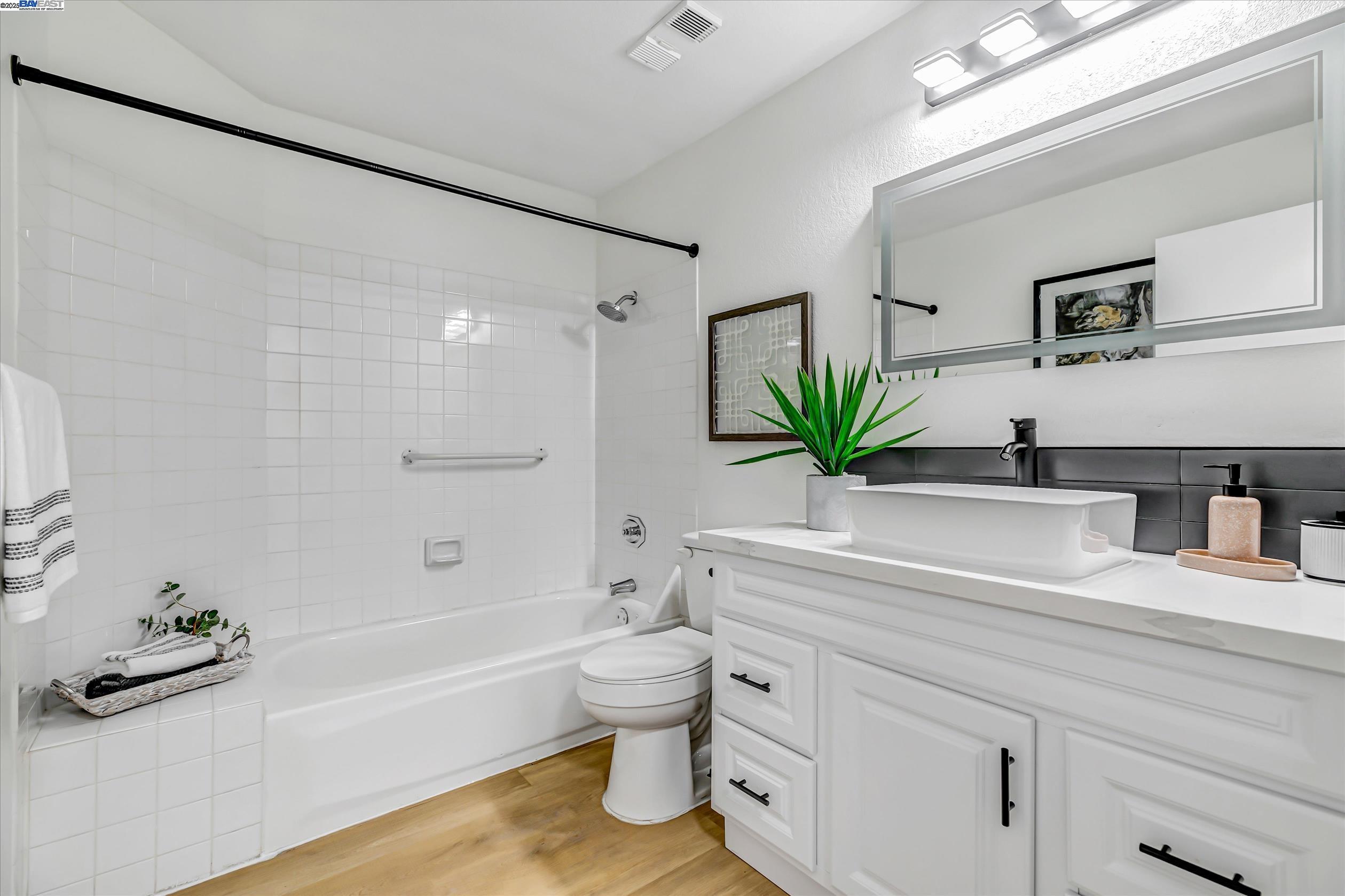 39993 Fremont Blvd Unit: 206