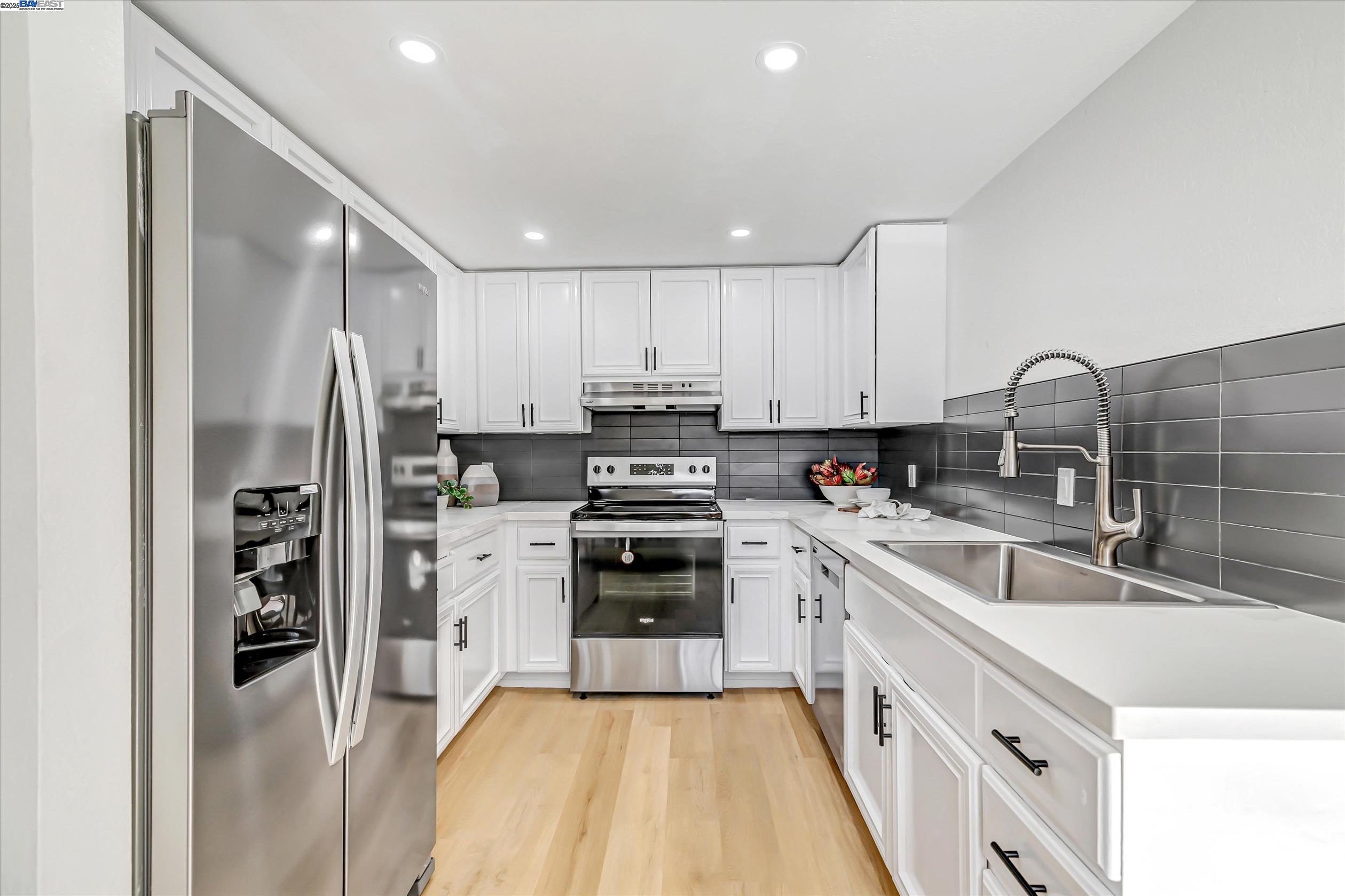 39993 Fremont Blvd Unit: 206