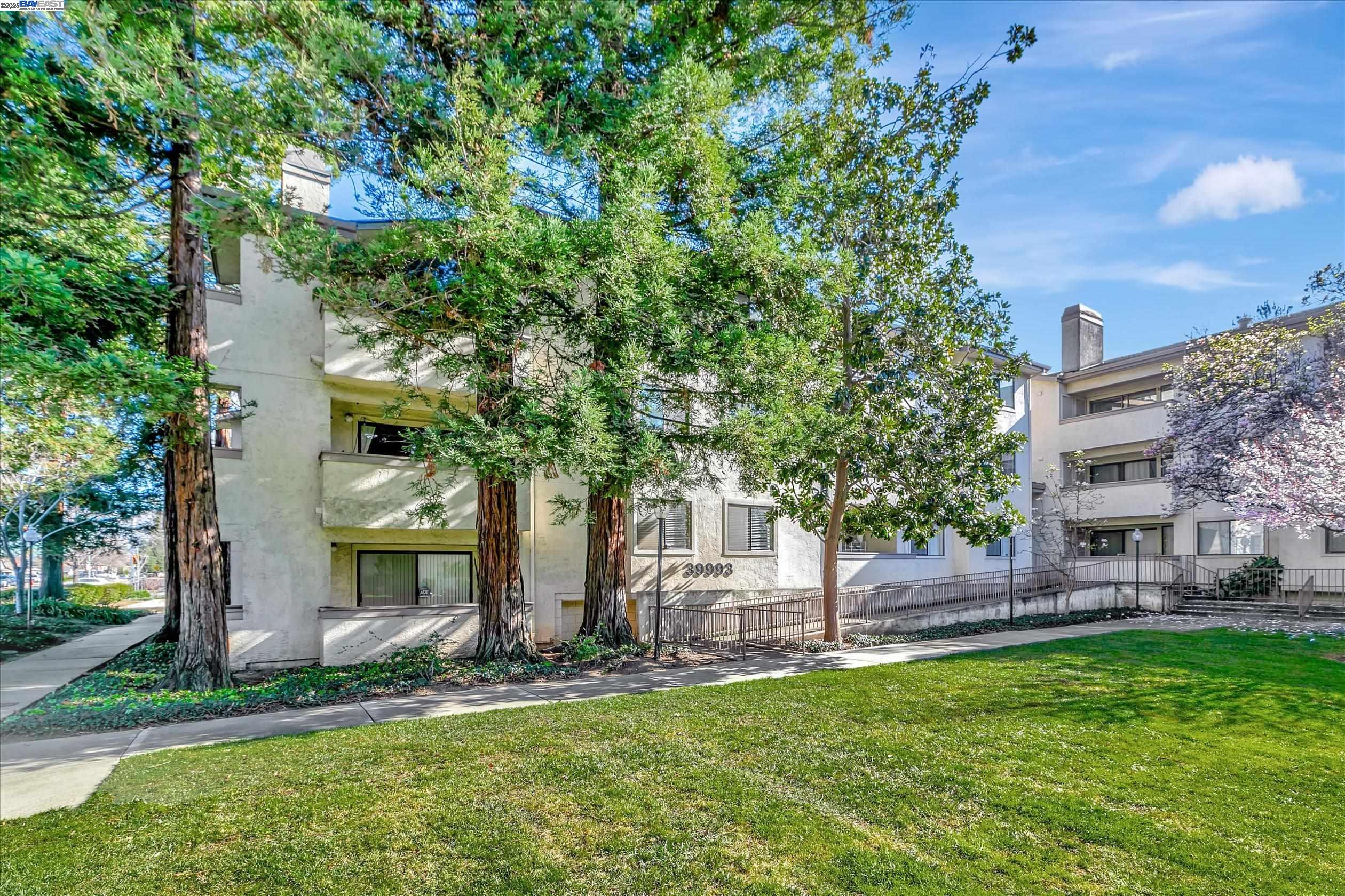 39993 Fremont Blvd Unit: 206