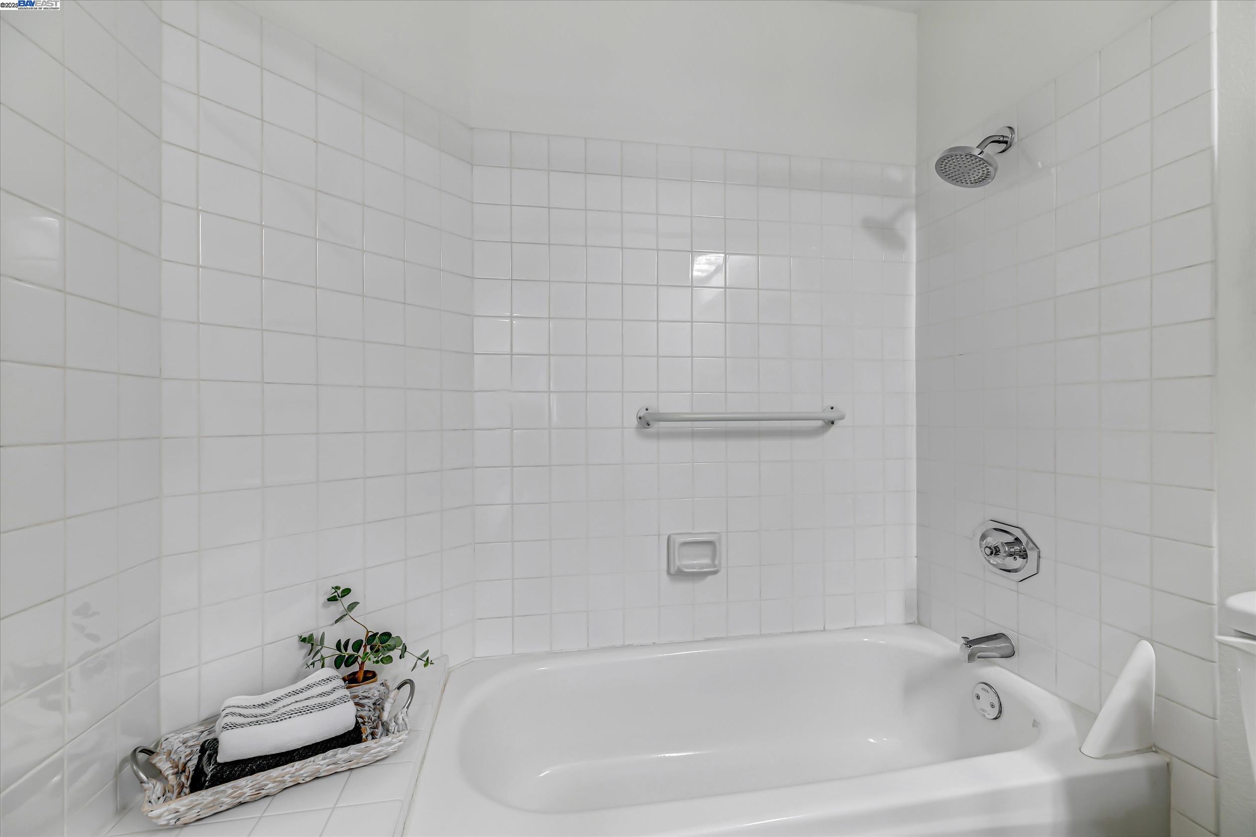 39993 Fremont Blvd Unit: 206