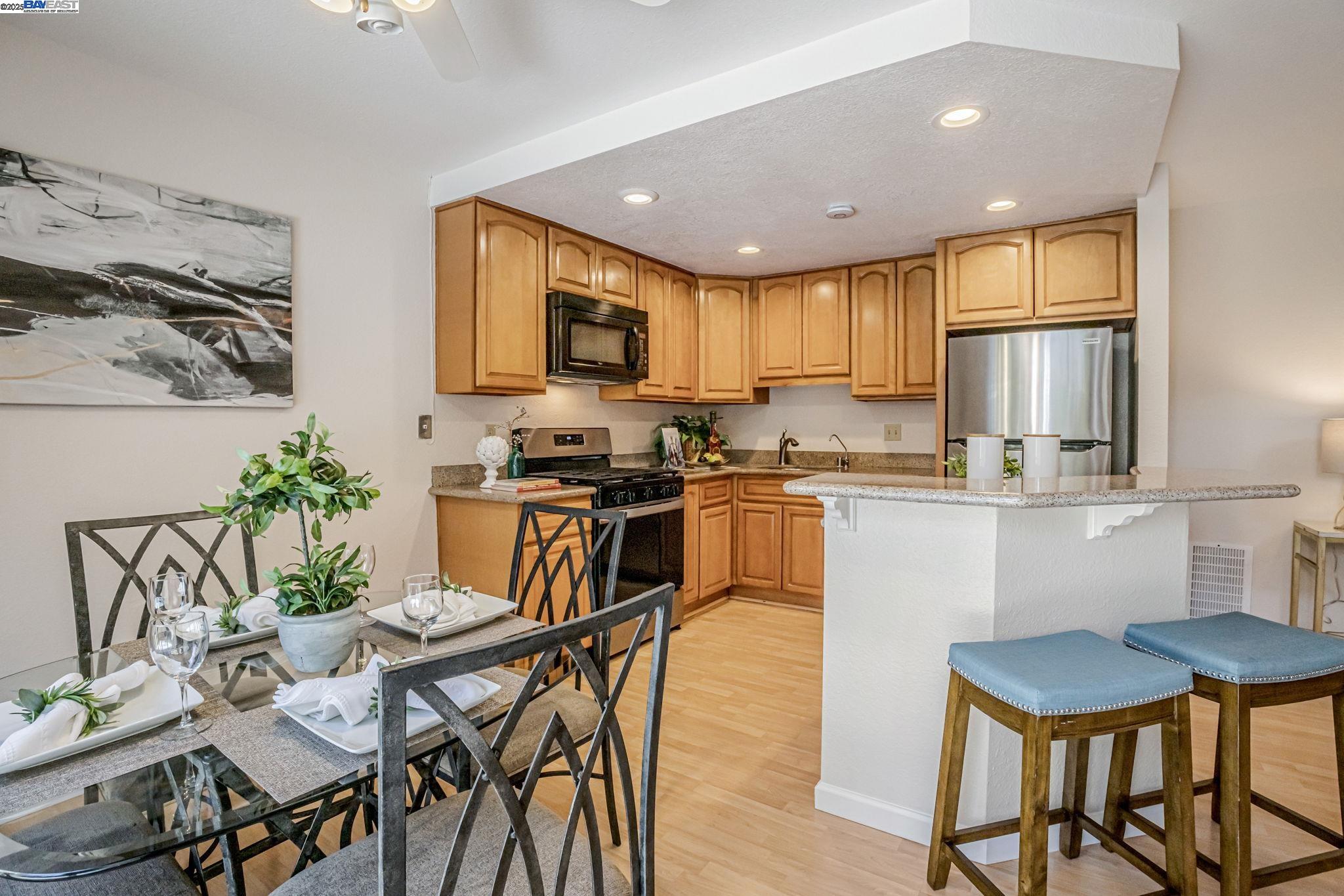 31 Sea Crest Ter