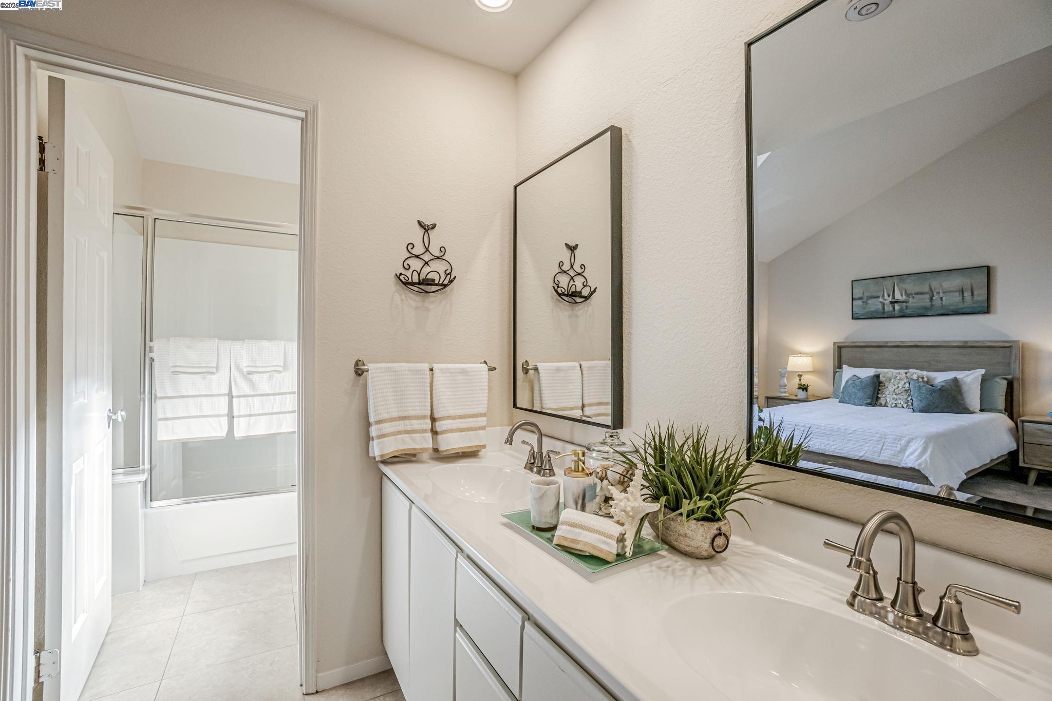 31 Sea Crest Ter