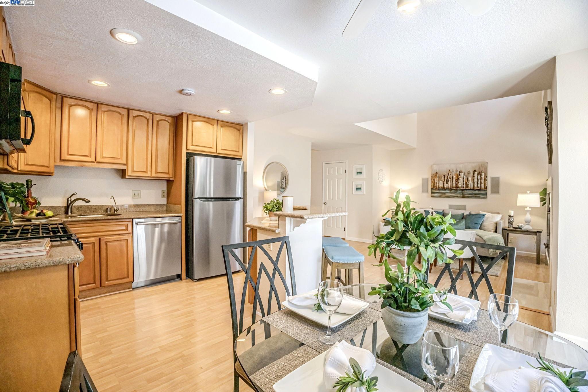 31 Sea Crest Ter