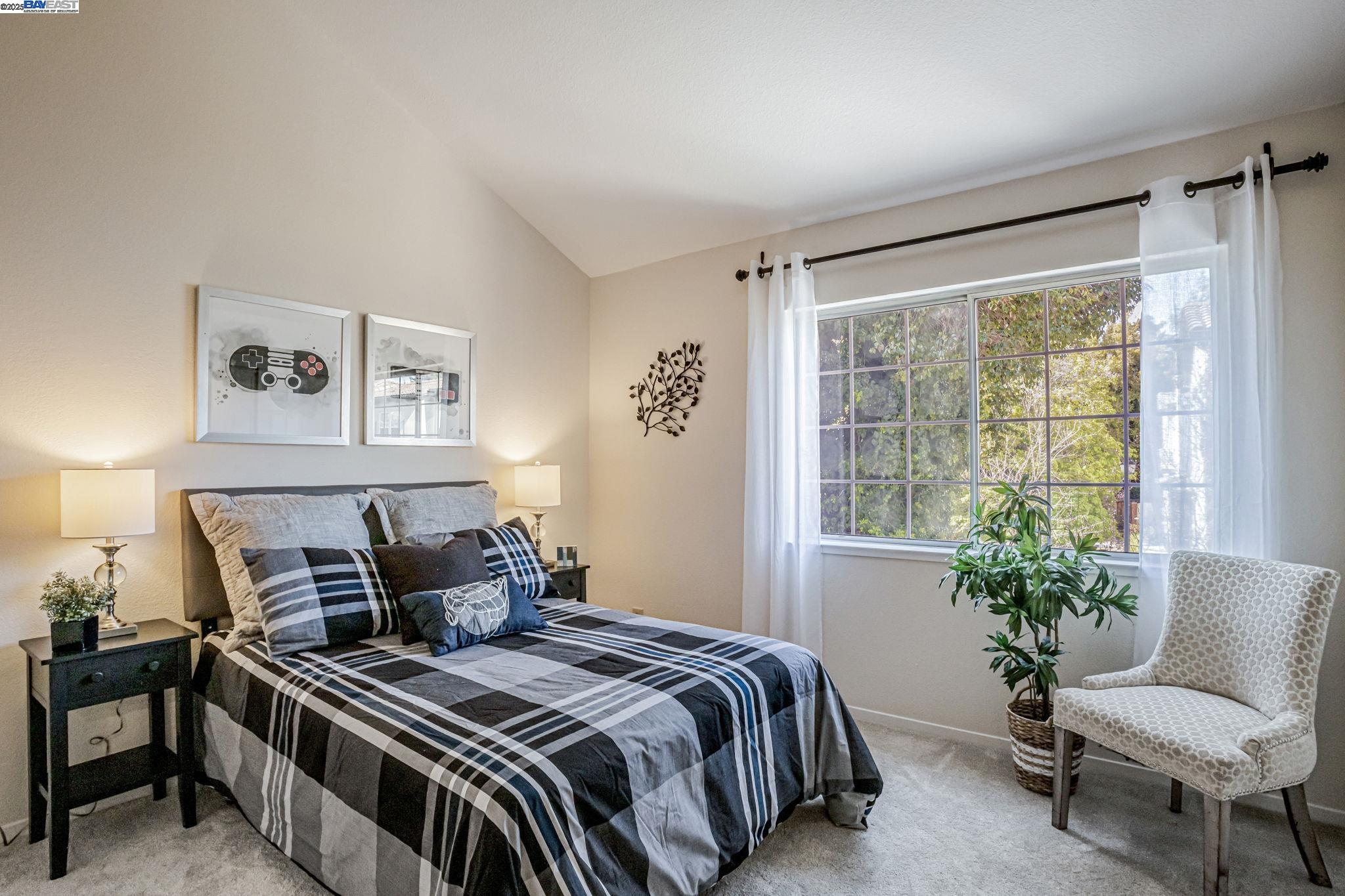 31 Sea Crest Ter
