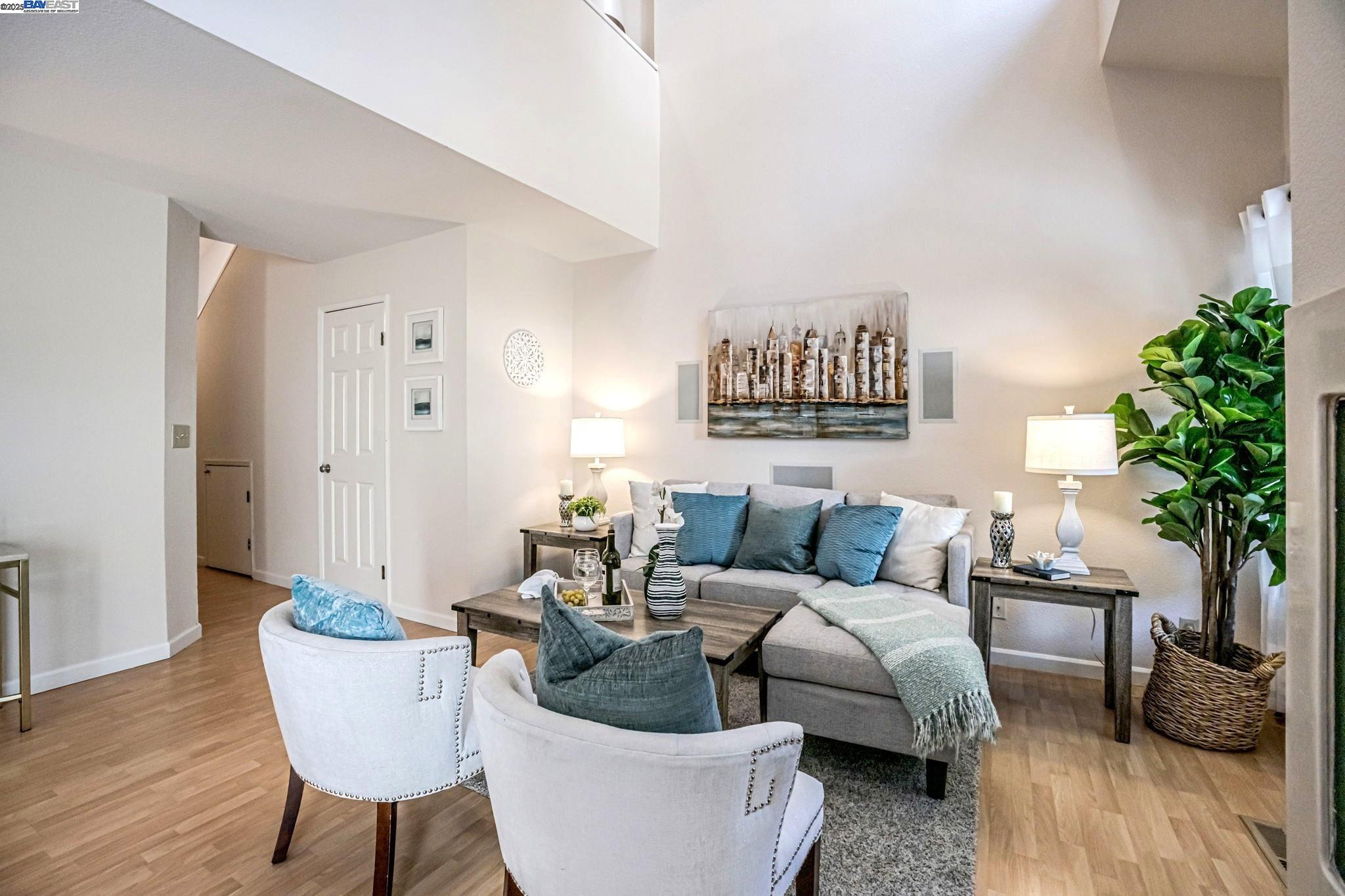 31 Sea Crest Ter