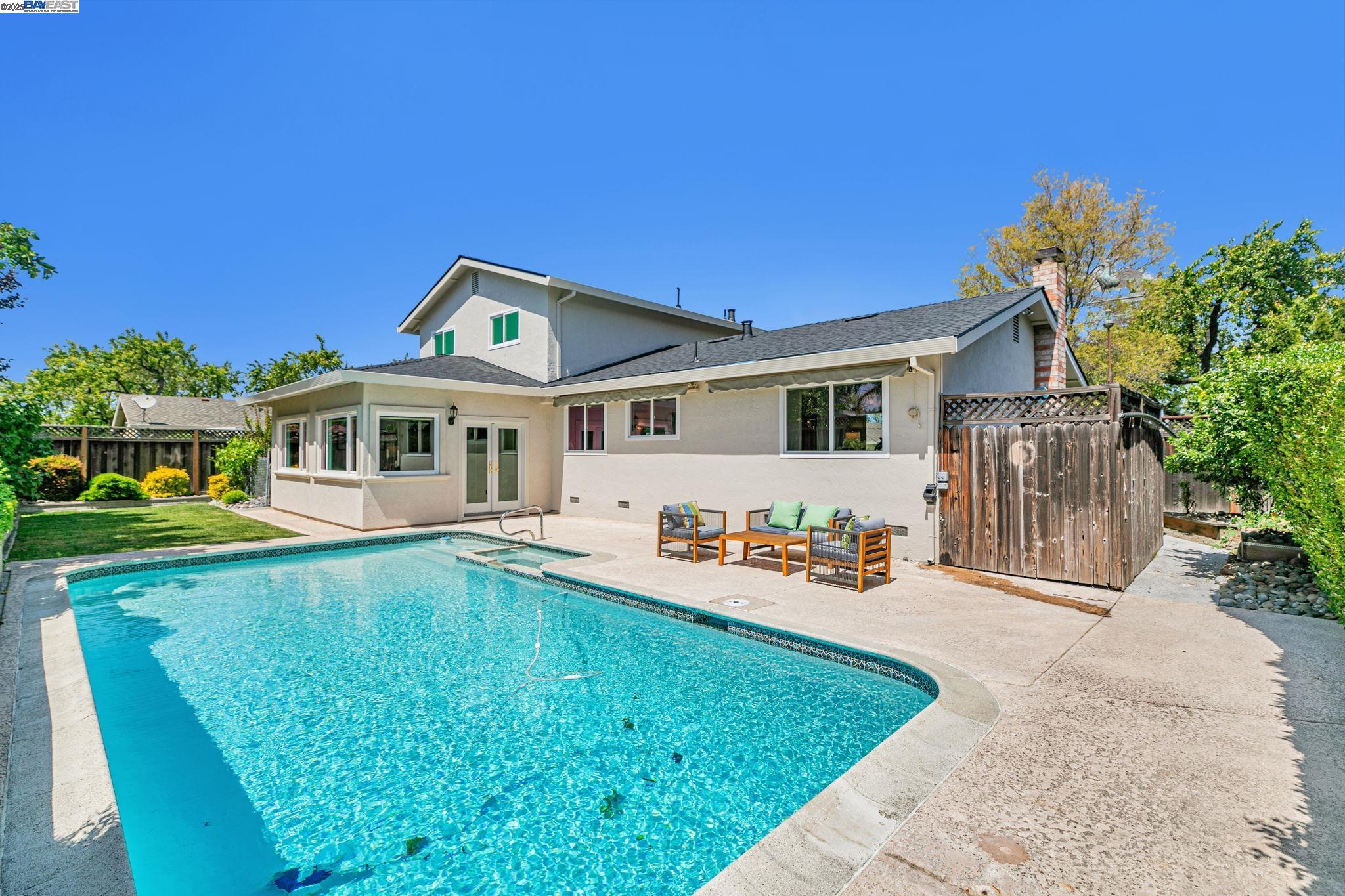 35375 Severn Dr
