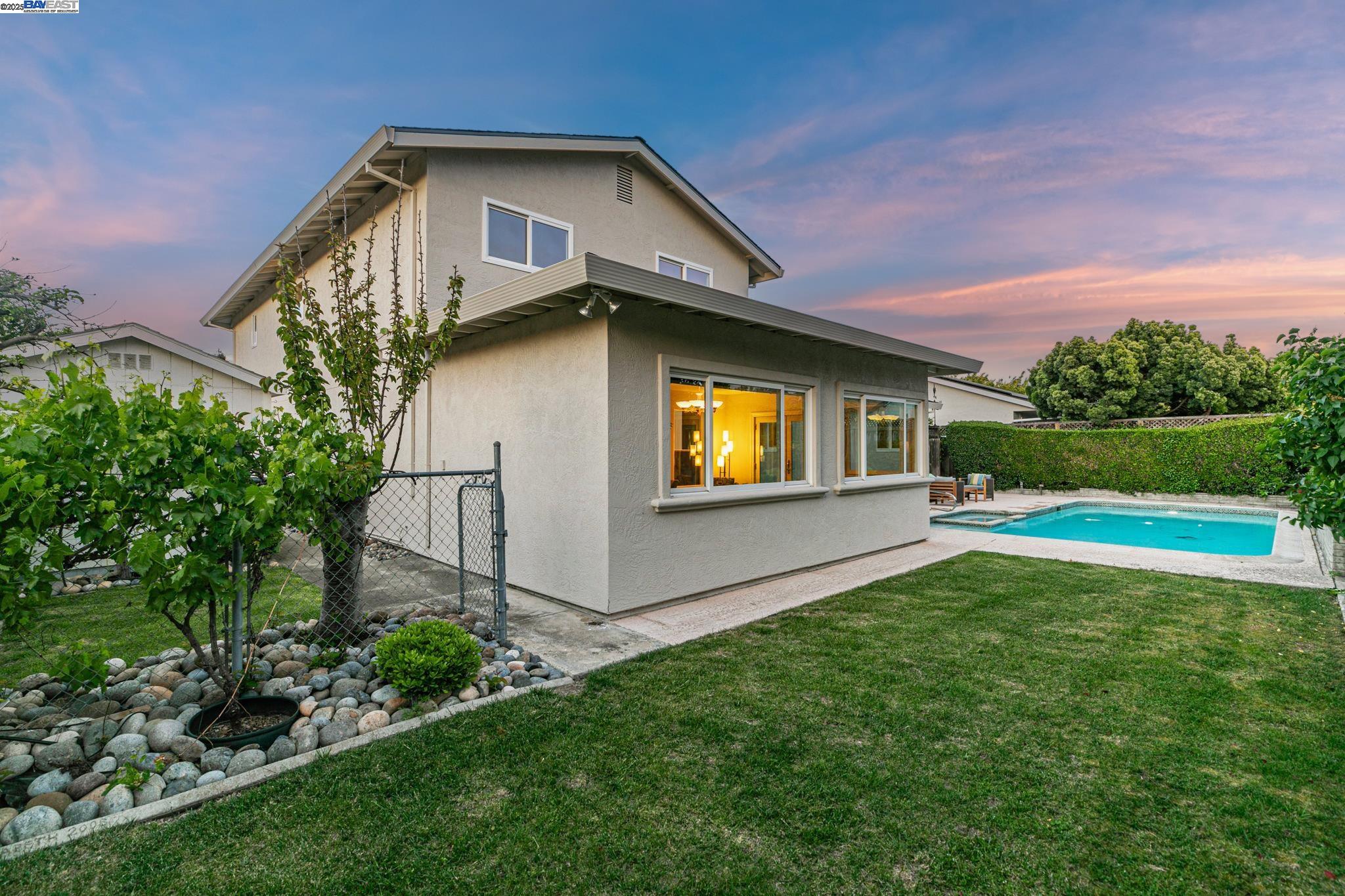 35375 Severn Dr