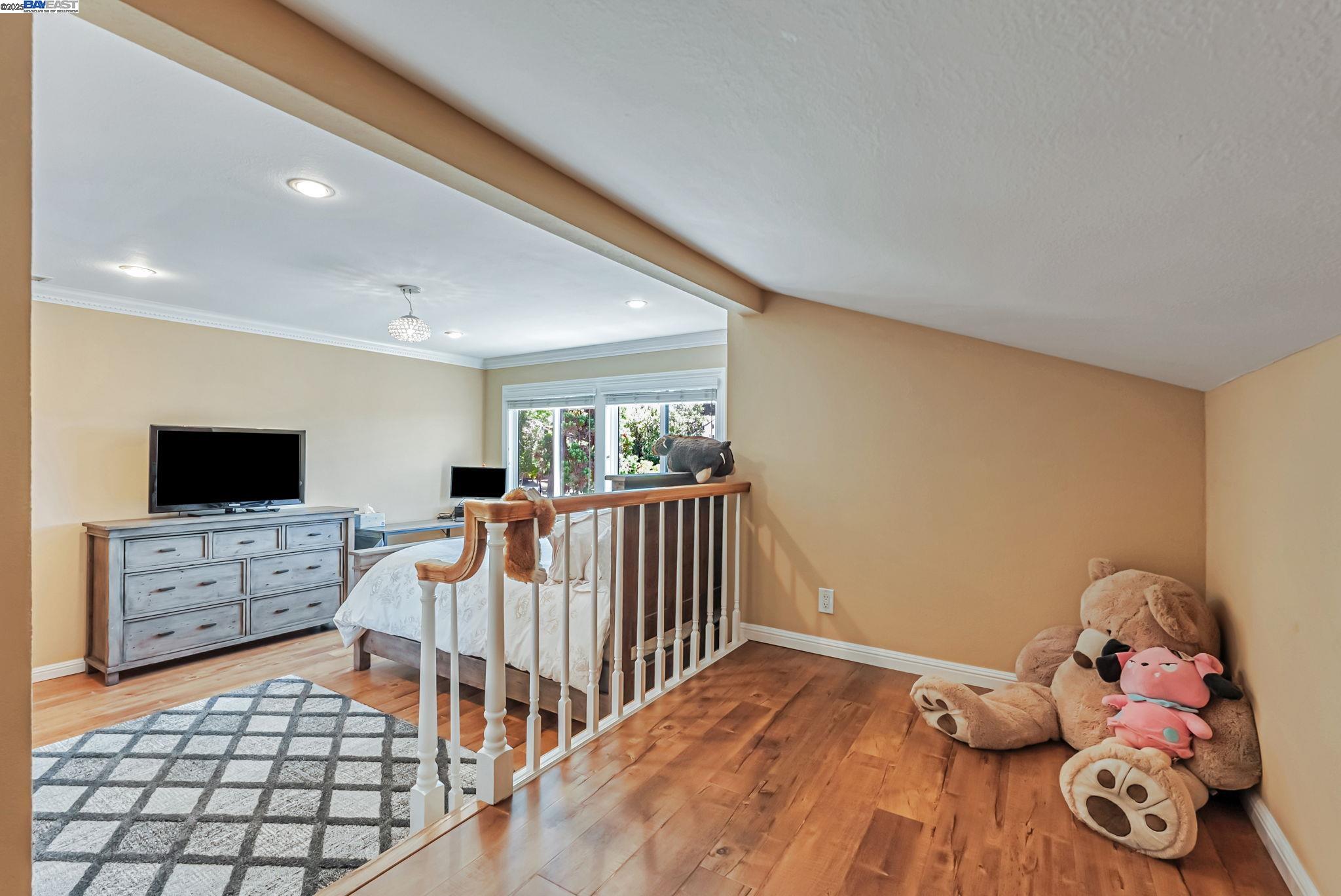1054 Geronimo Ct