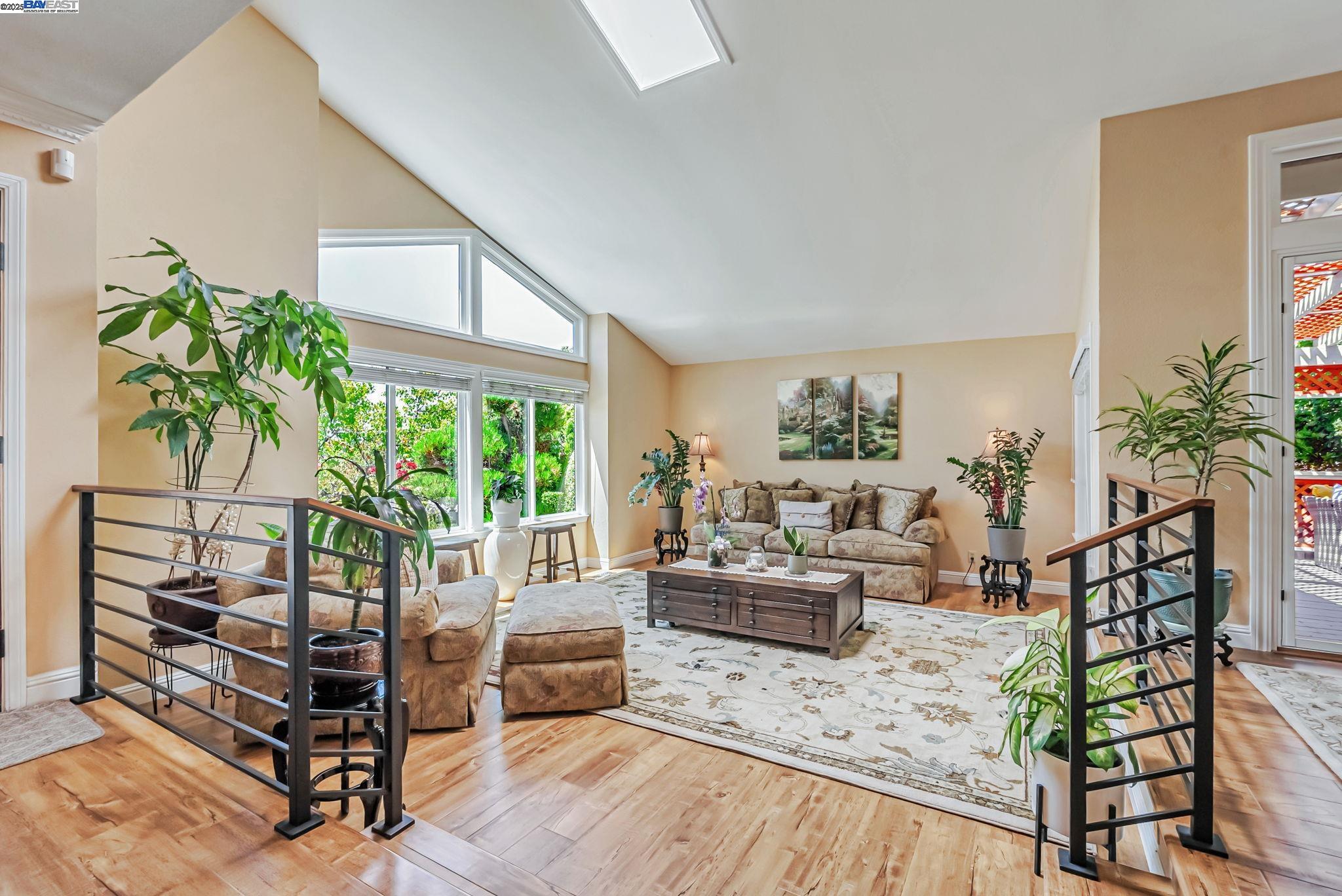 1054 Geronimo Ct
