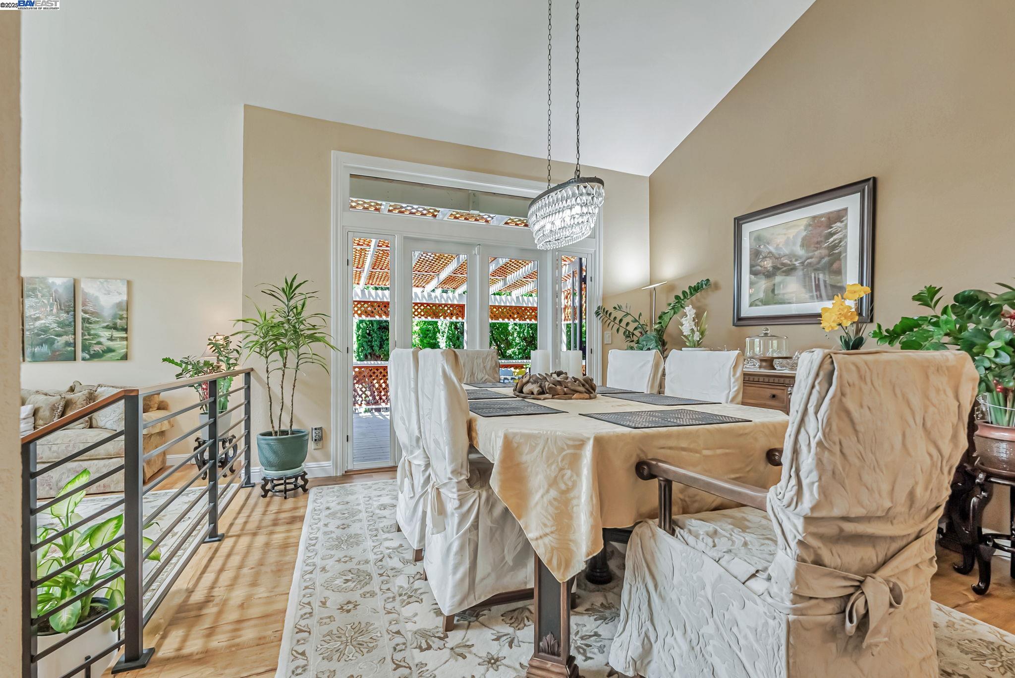 1054 Geronimo Ct