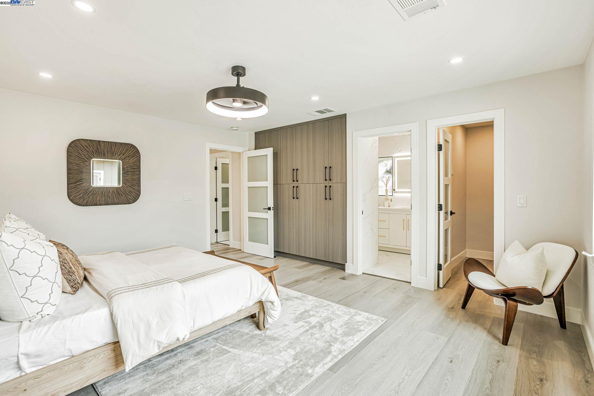 1137 Farragut Dr