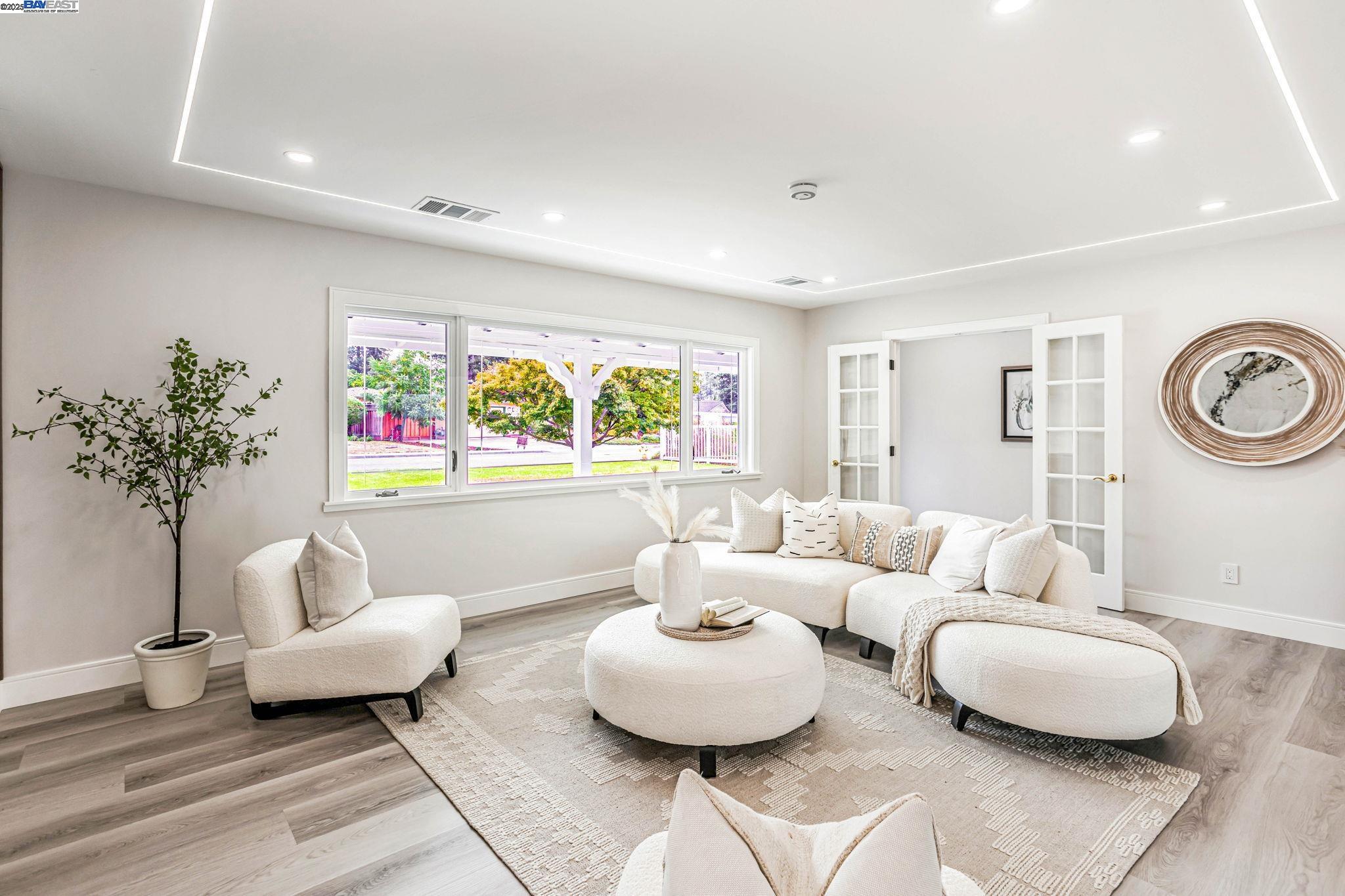 1137 Farragut Dr