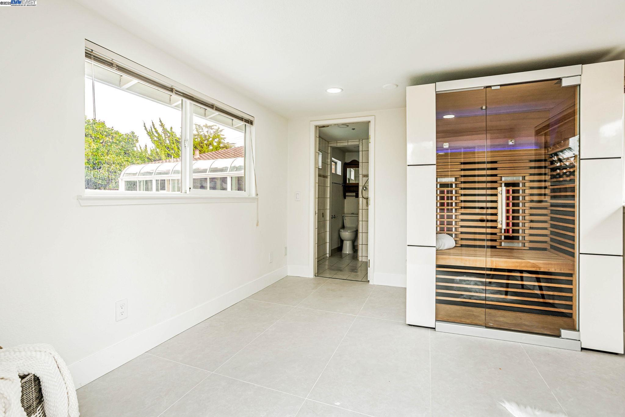 1137 Farragut Dr
