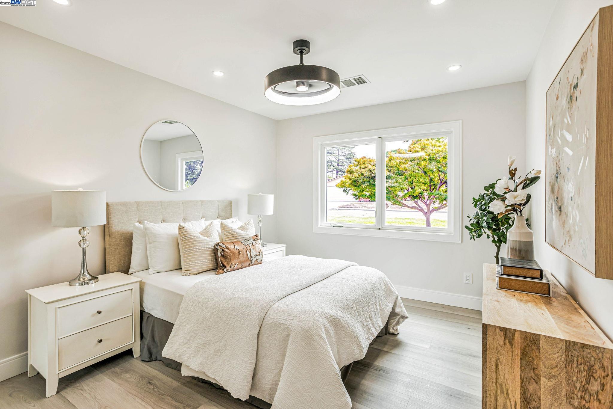 1137 Farragut Dr