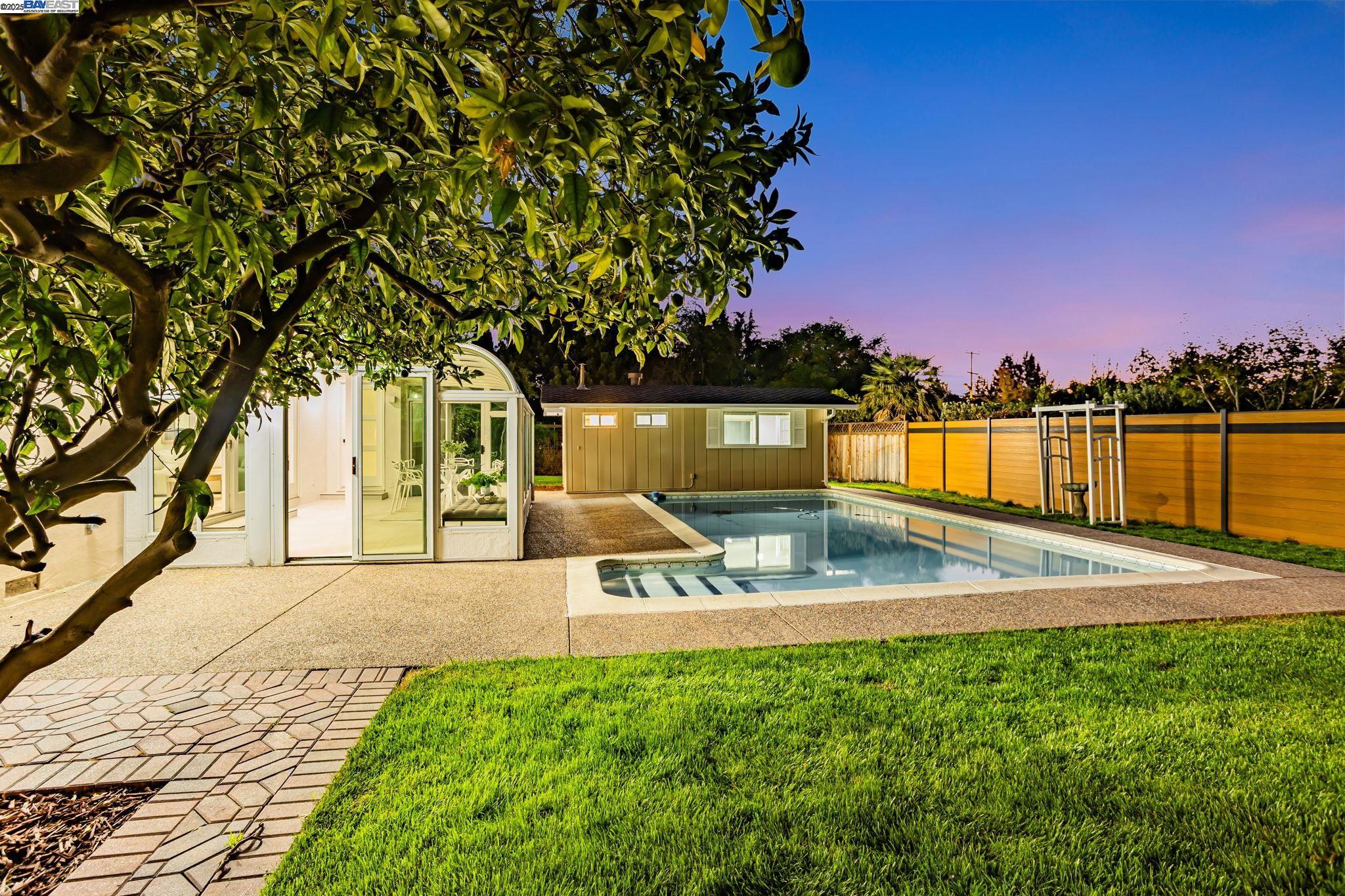 1137 Farragut Dr