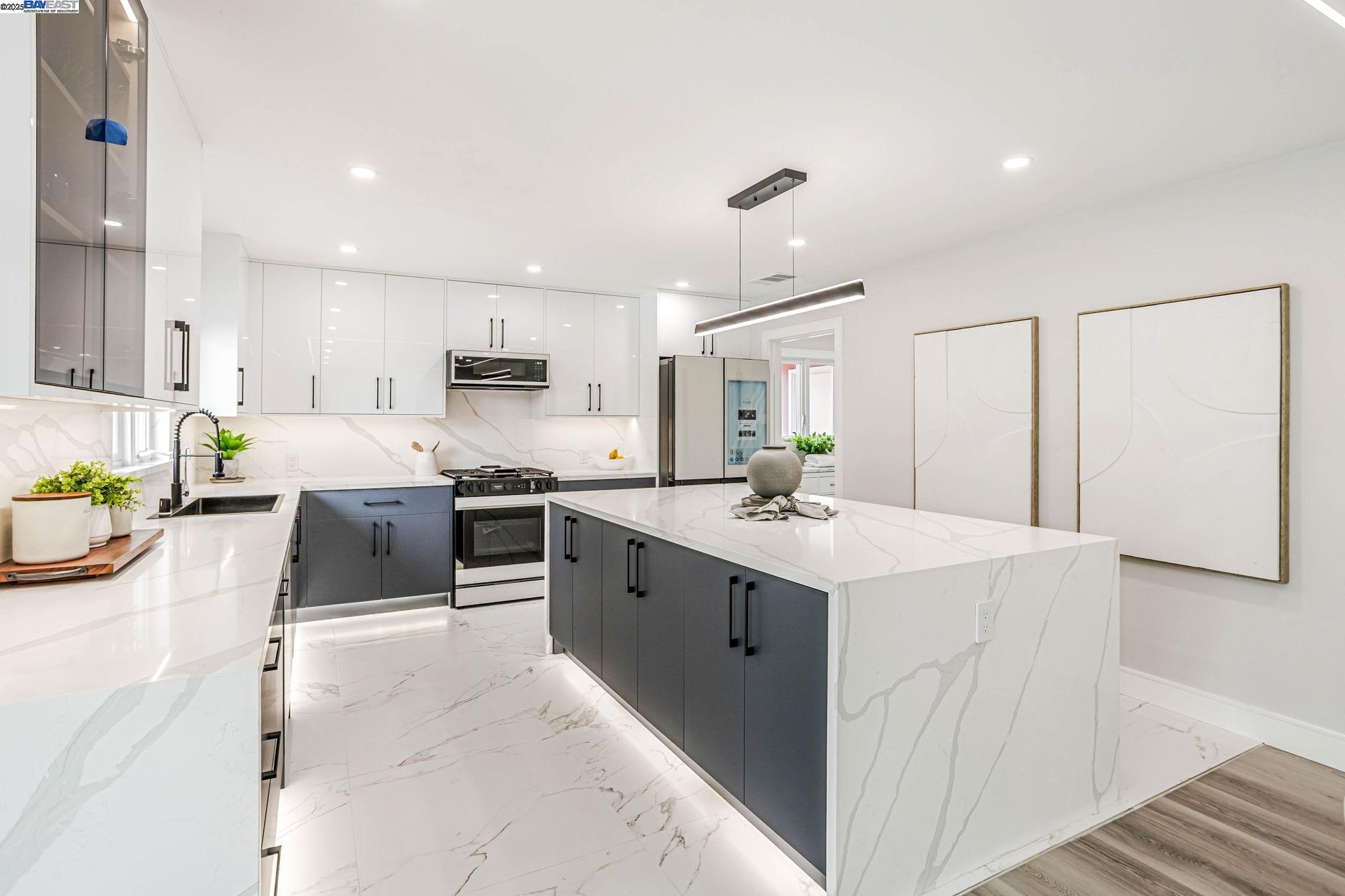 1137 Farragut Dr
