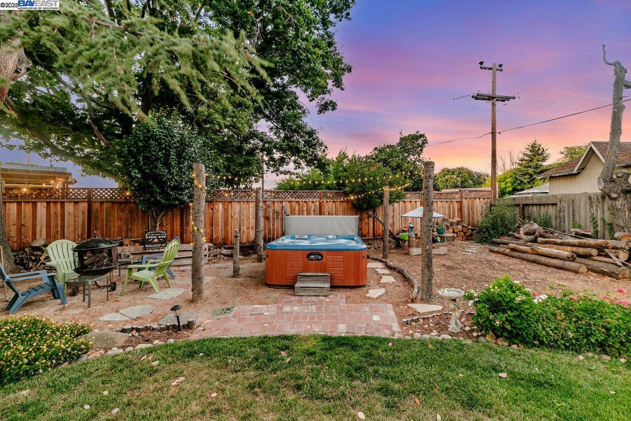 4533 Santa Cruz Ct