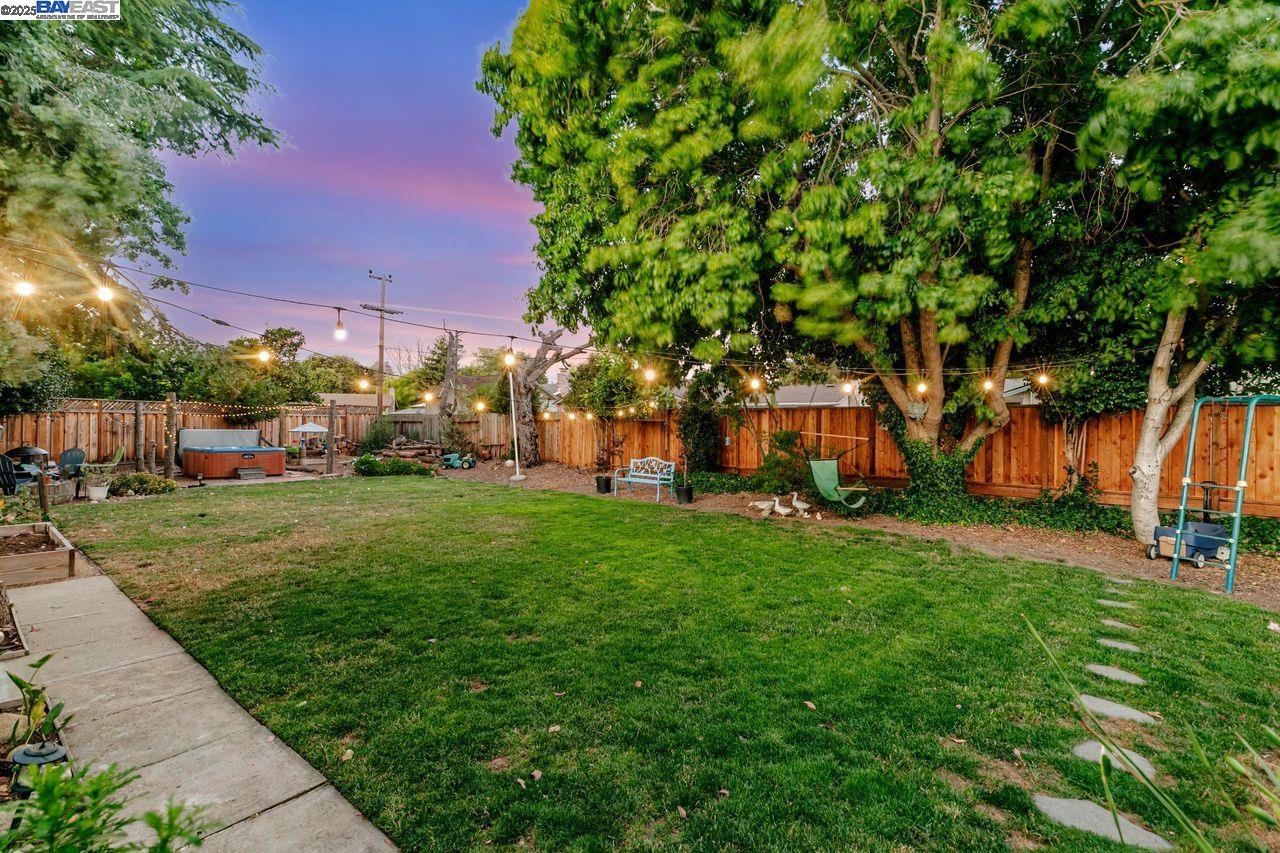 4533 Santa Cruz Ct