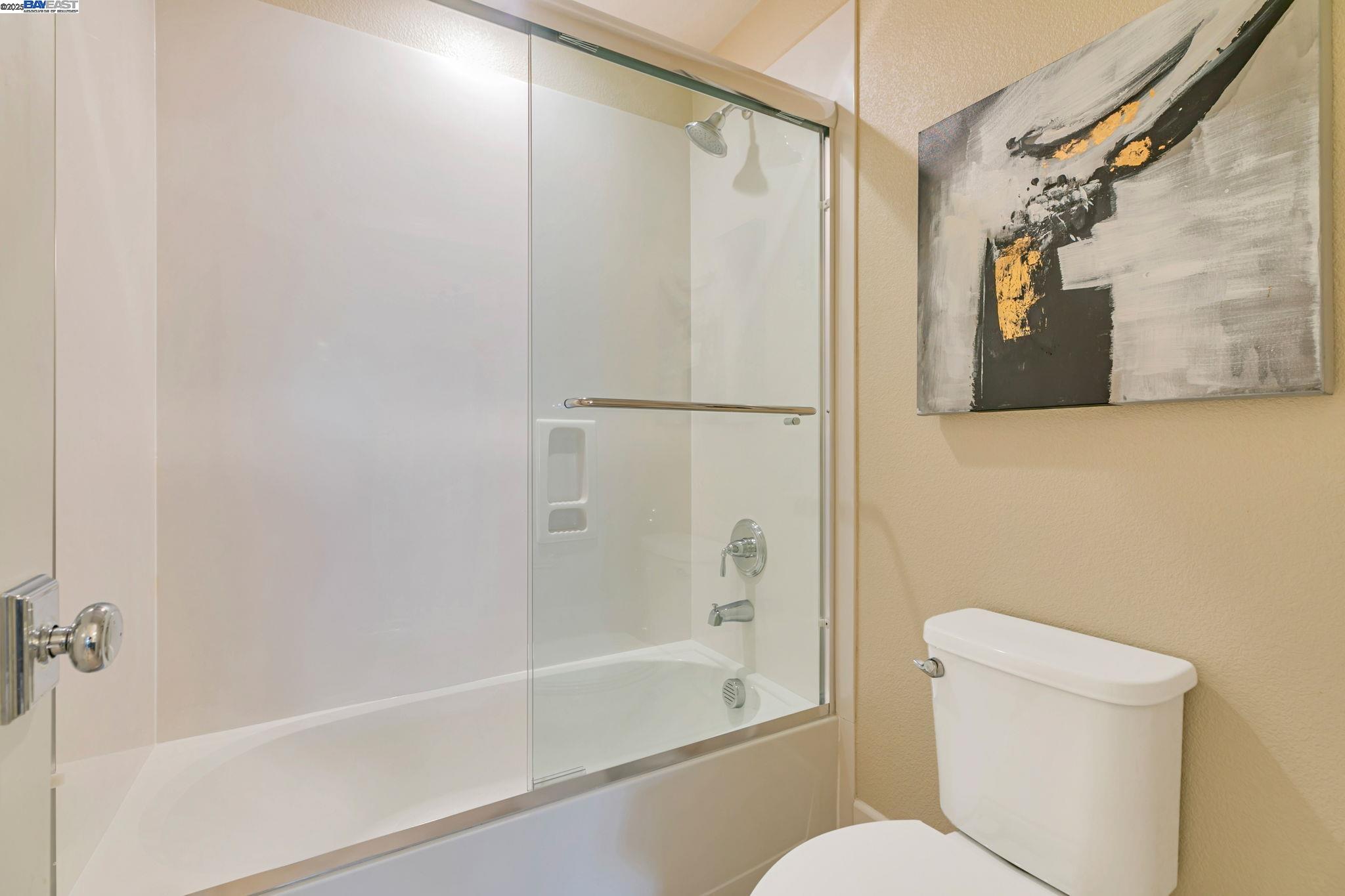 43148 Calle Sagrada