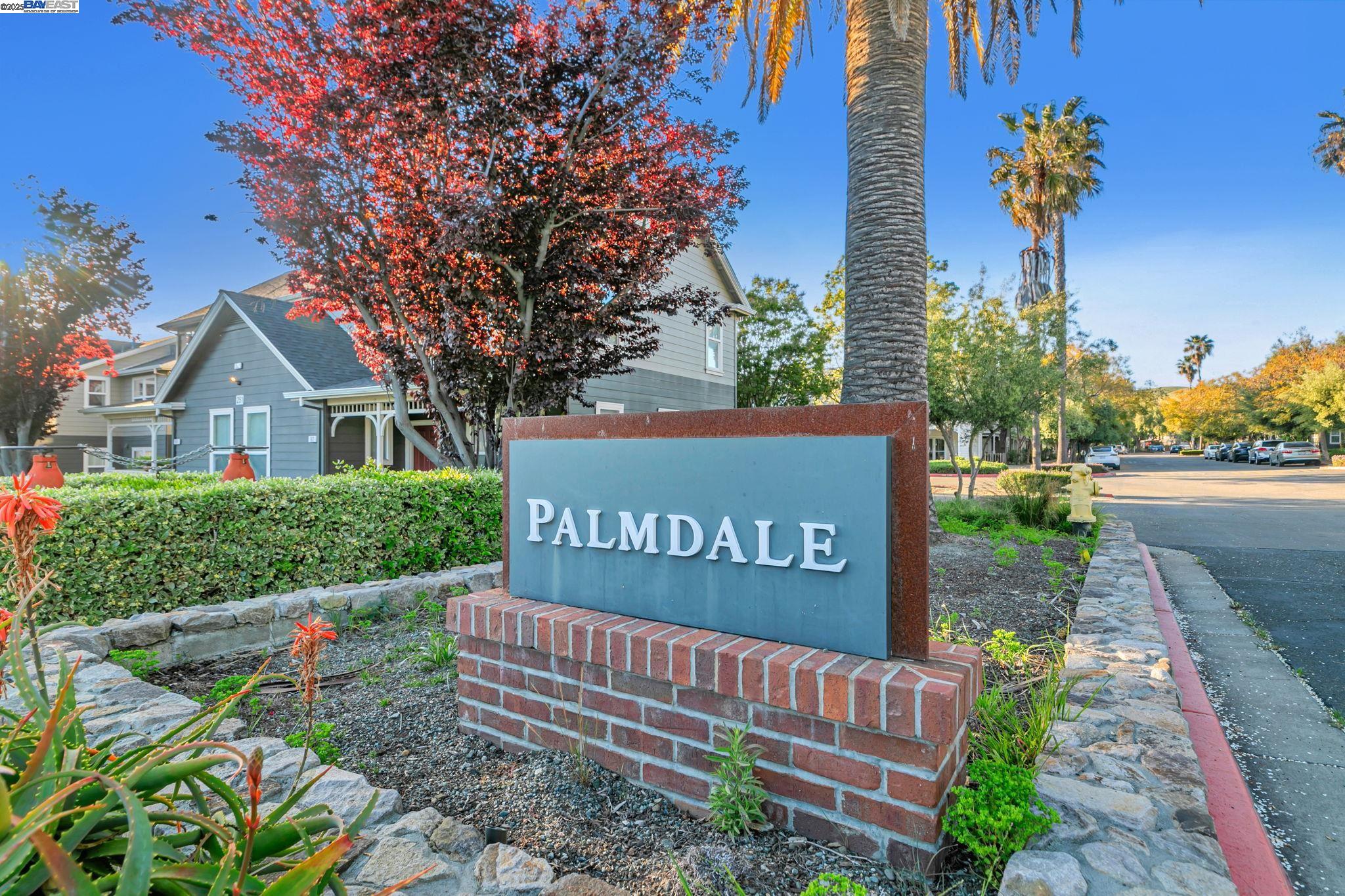 43148 Calle Sagrada