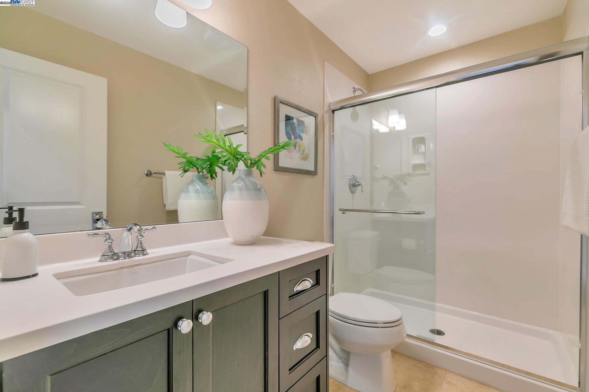 43148 Calle Sagrada