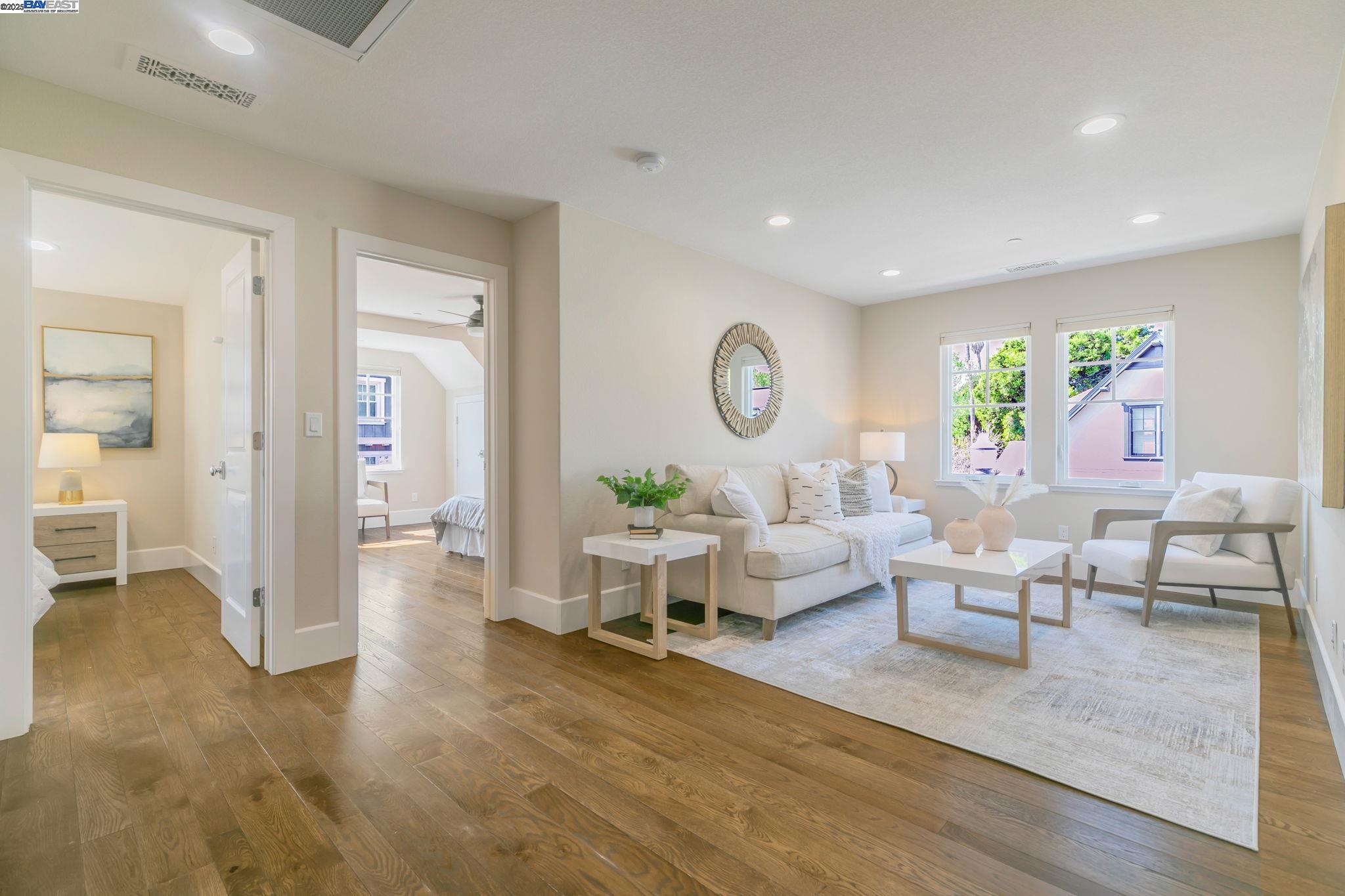 43148 Calle Sagrada