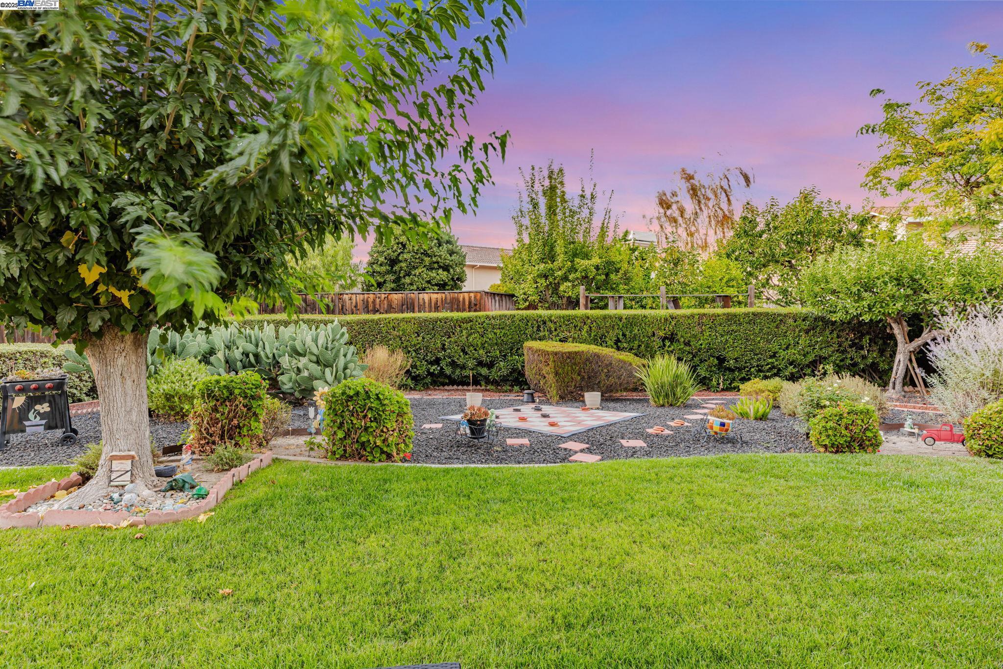 3735 Oak Brook Ct