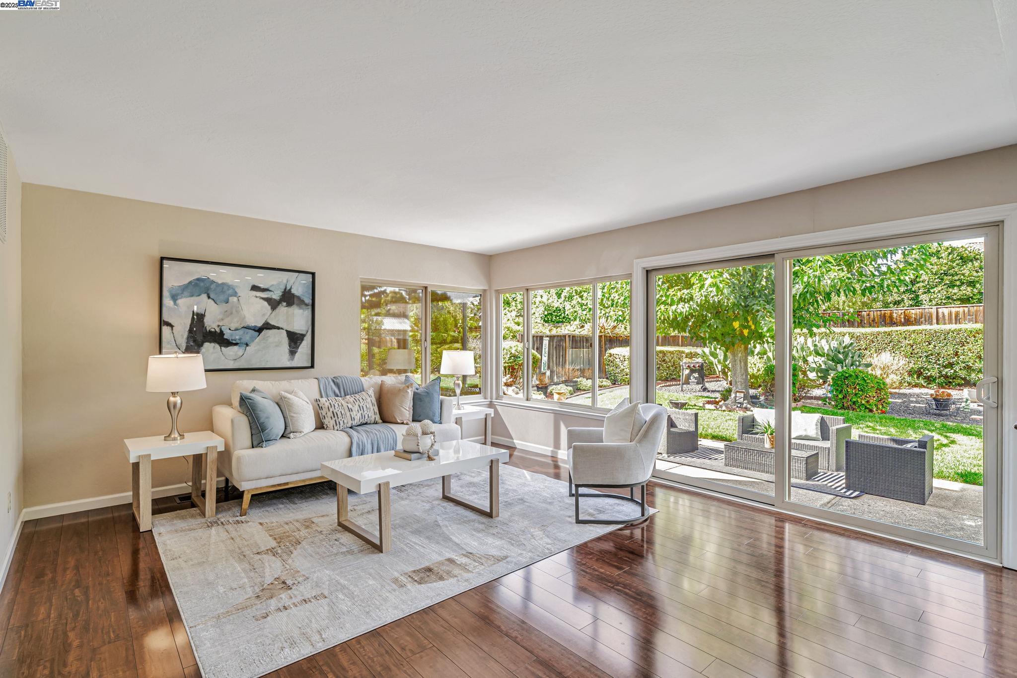 3735 Oak Brook Ct