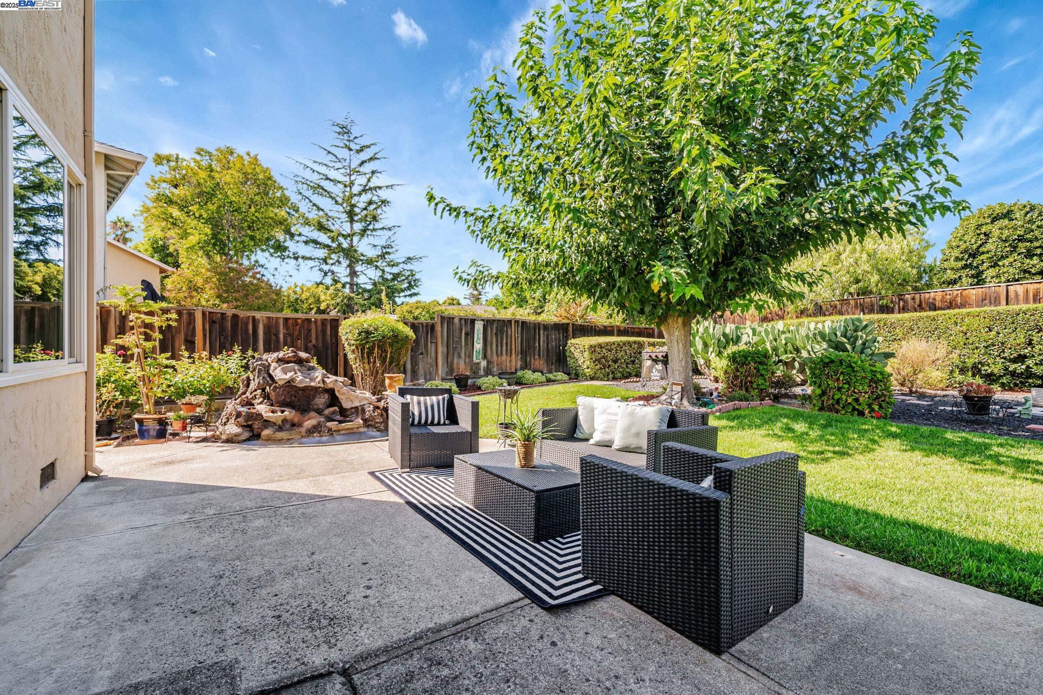 3735 Oak Brook Ct