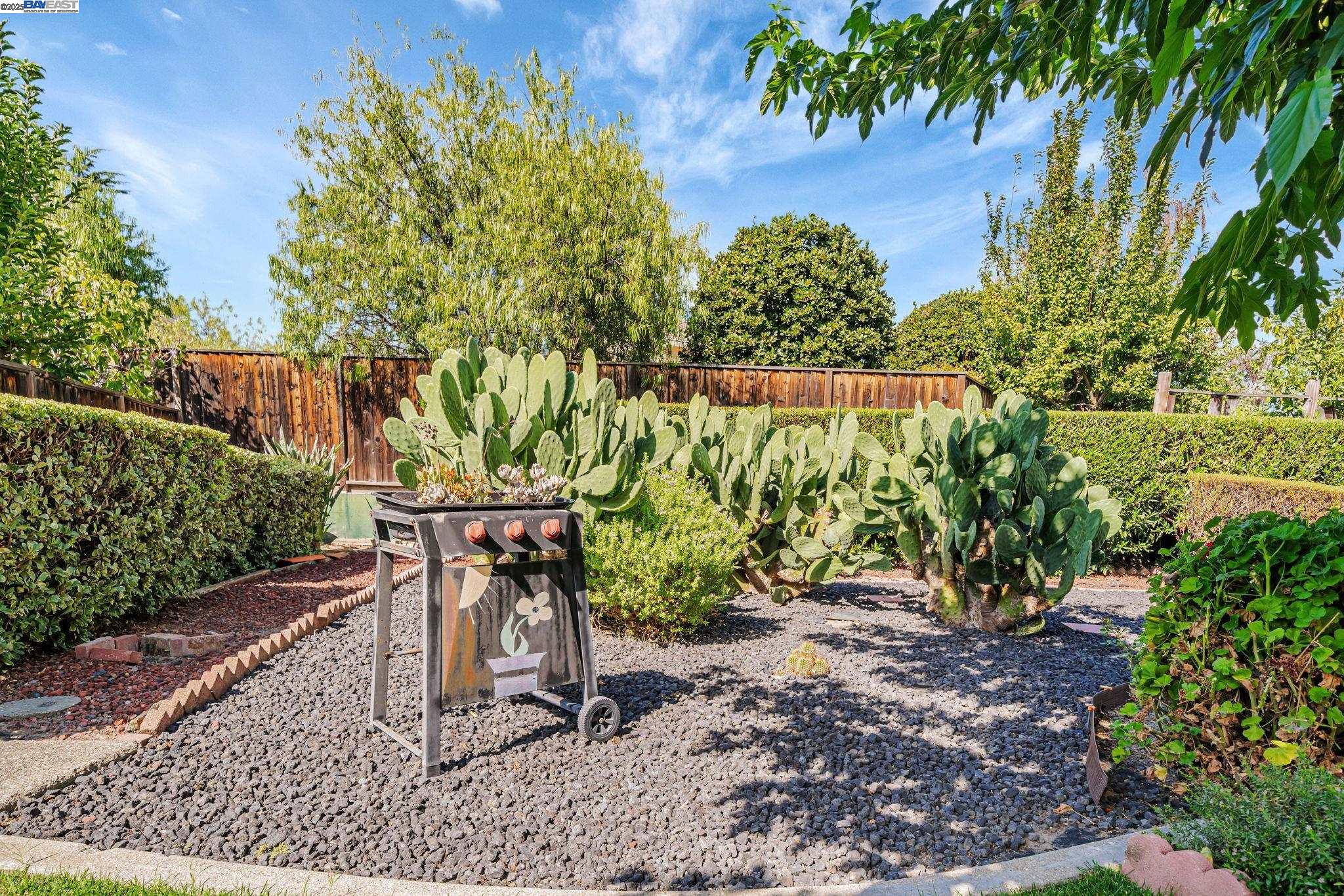 3735 Oak Brook Ct