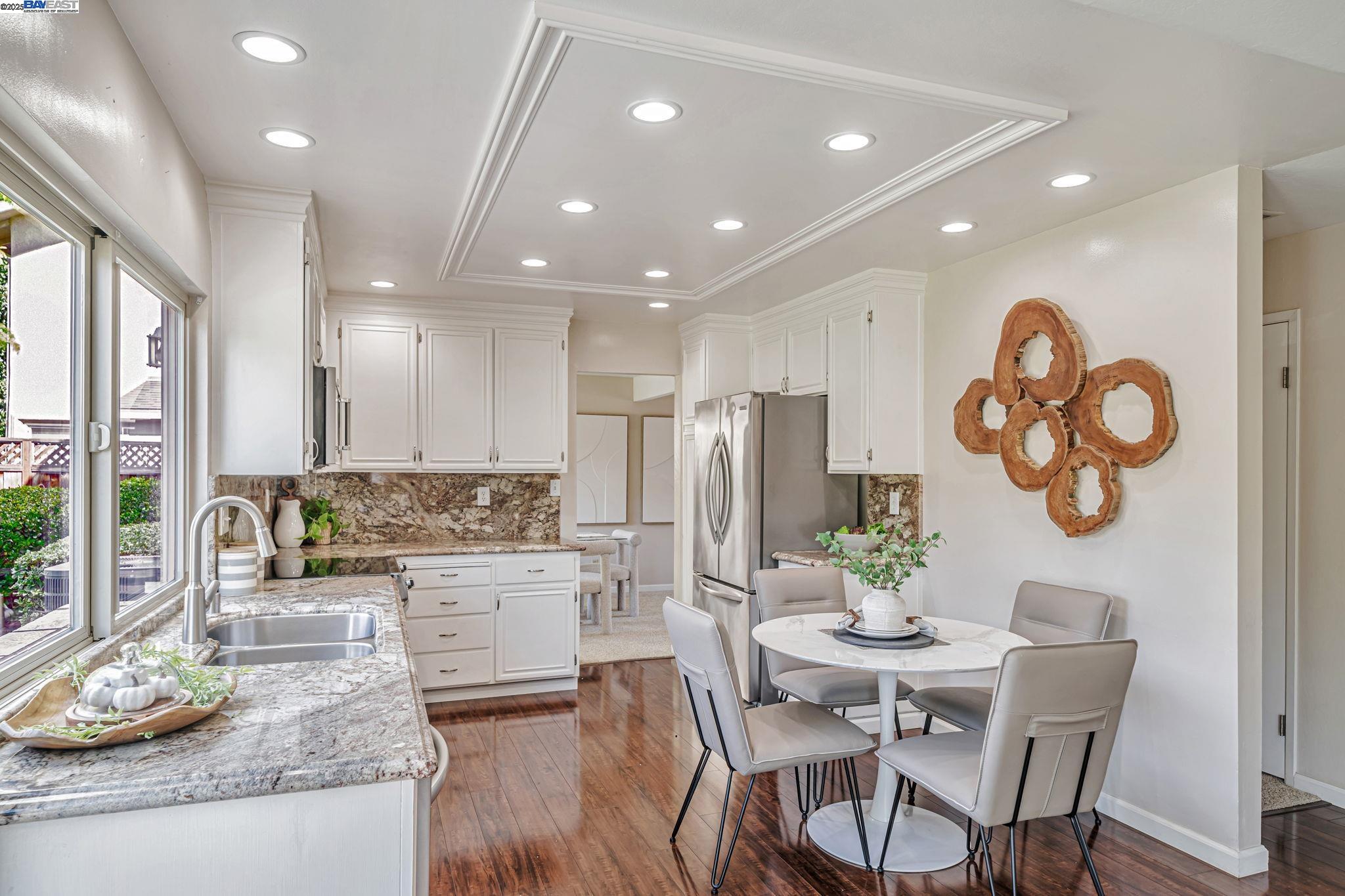 3735 Oak Brook Ct