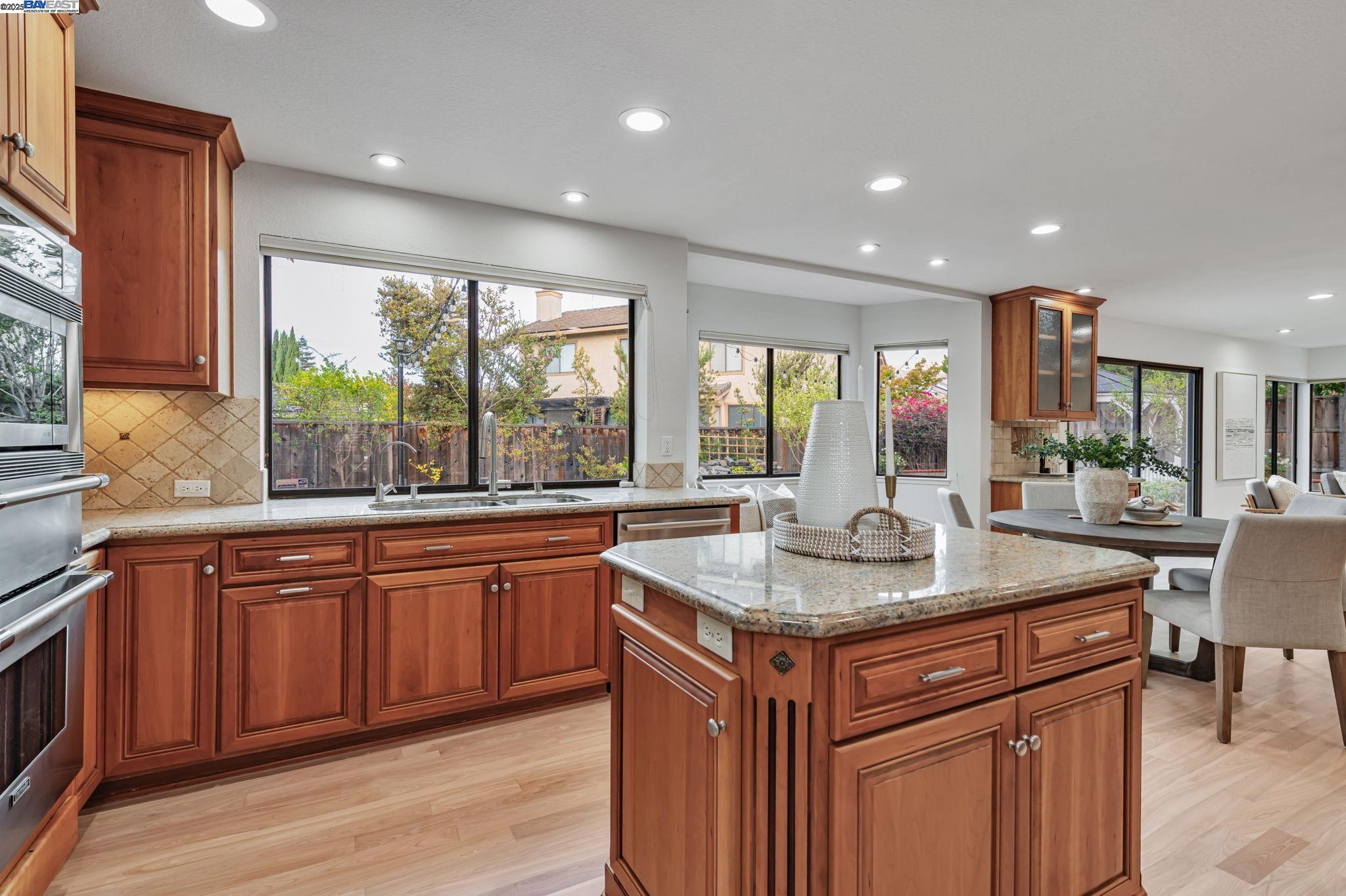 43578 Greenhills Way