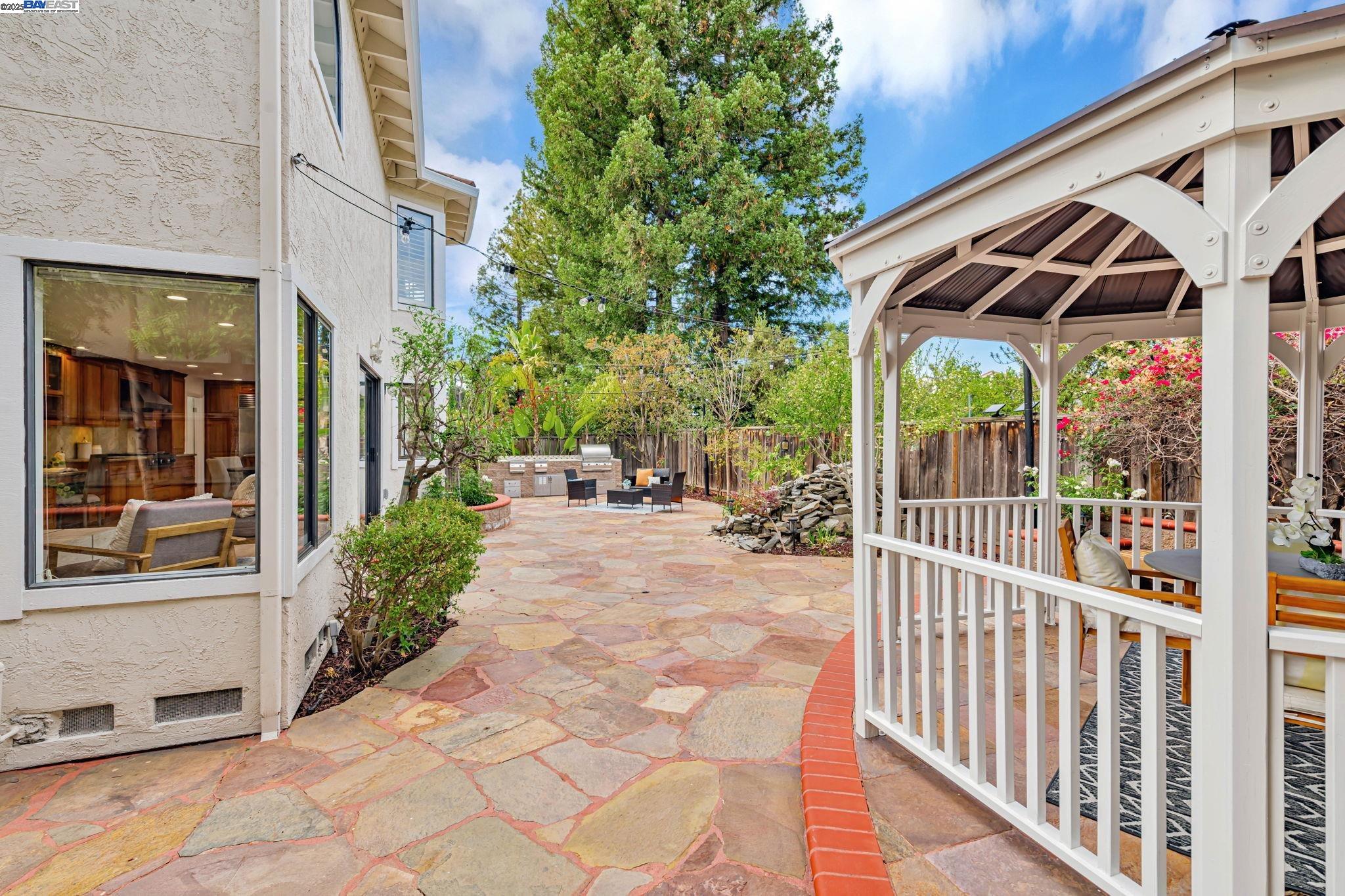 43578 Greenhills Way