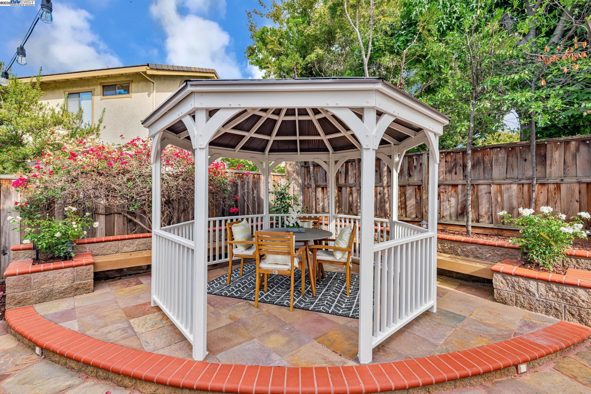 43578 Greenhills Way