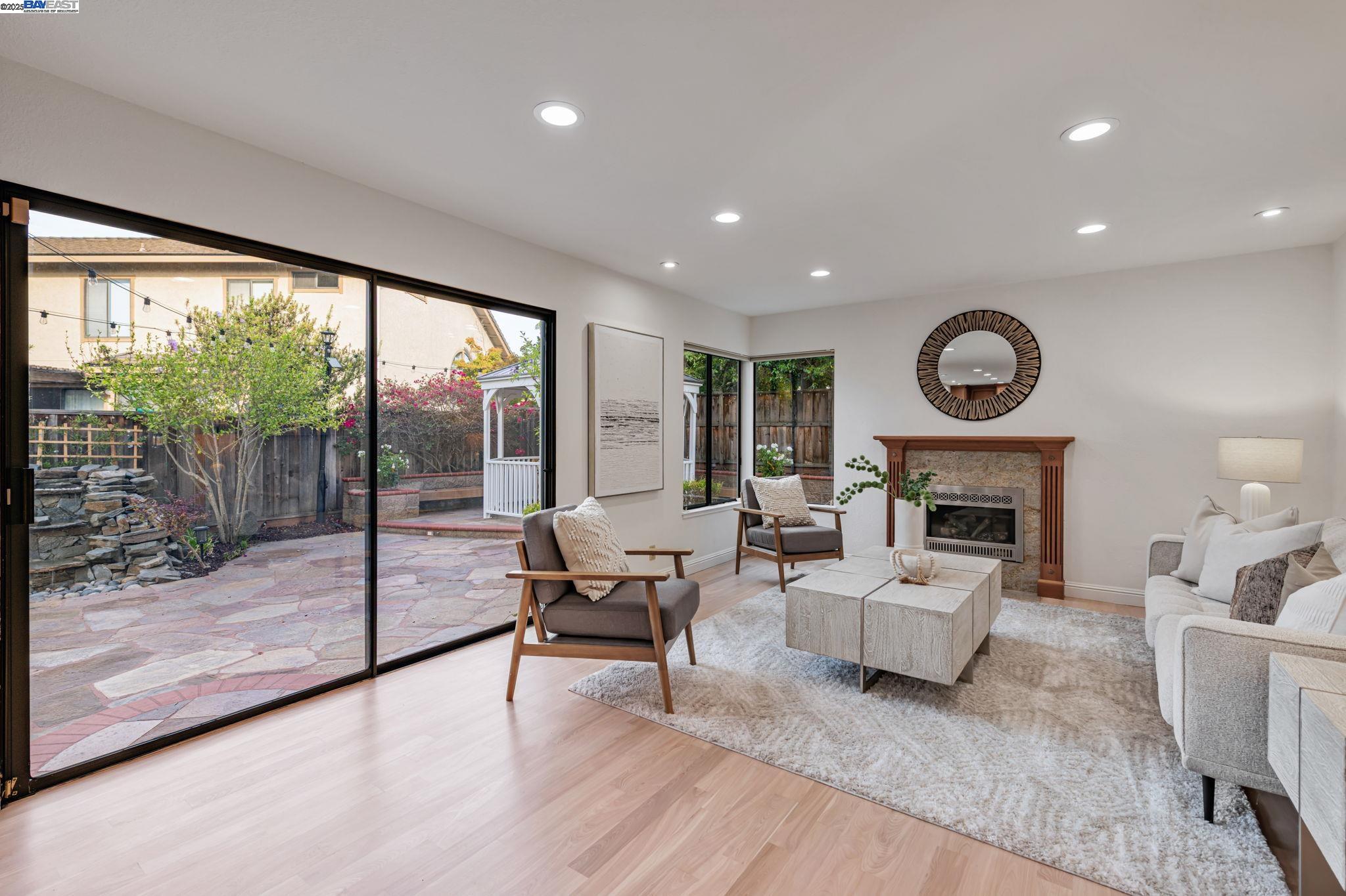 43578 Greenhills Way