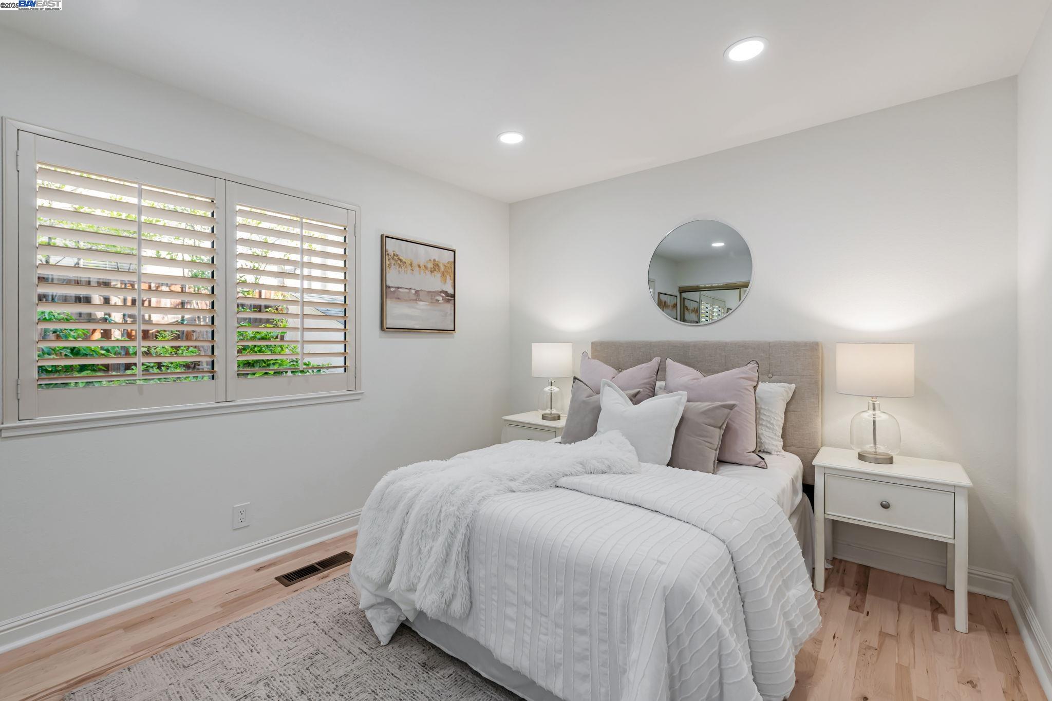 43578 Greenhills Way