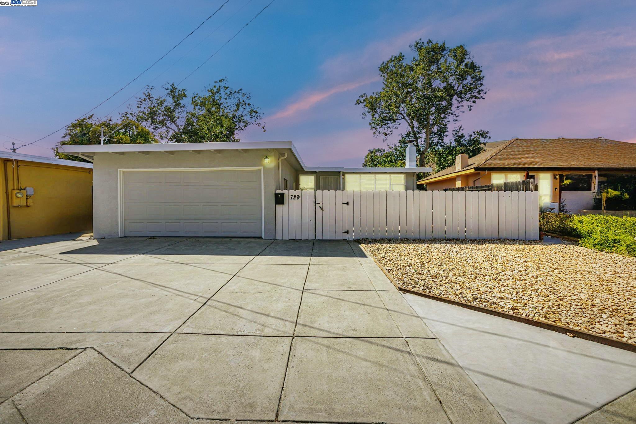 729 Wasatch Dr