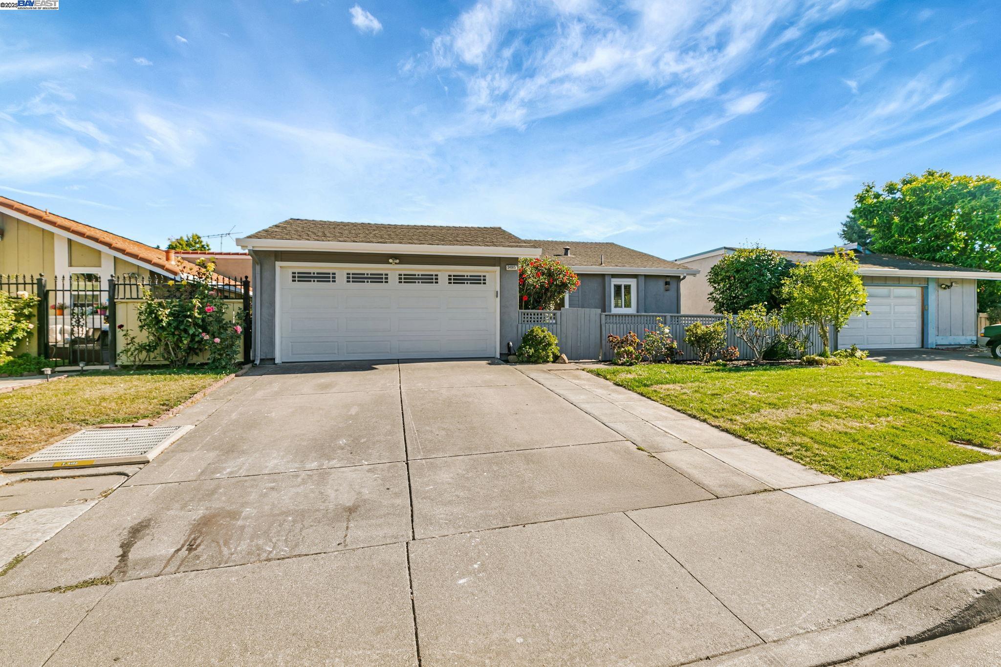 34915 Skylark Dr
