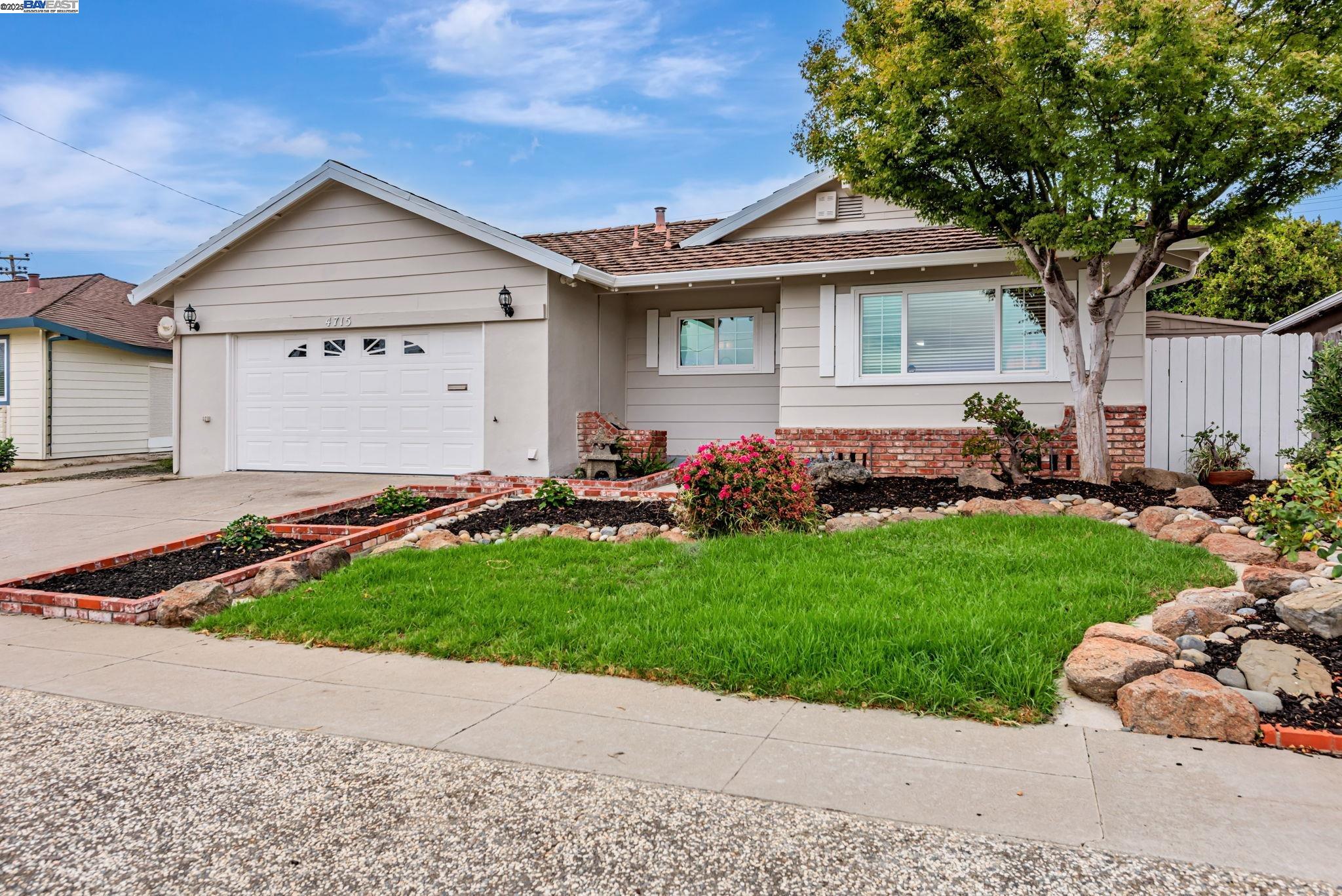 4715 Mildred Dr