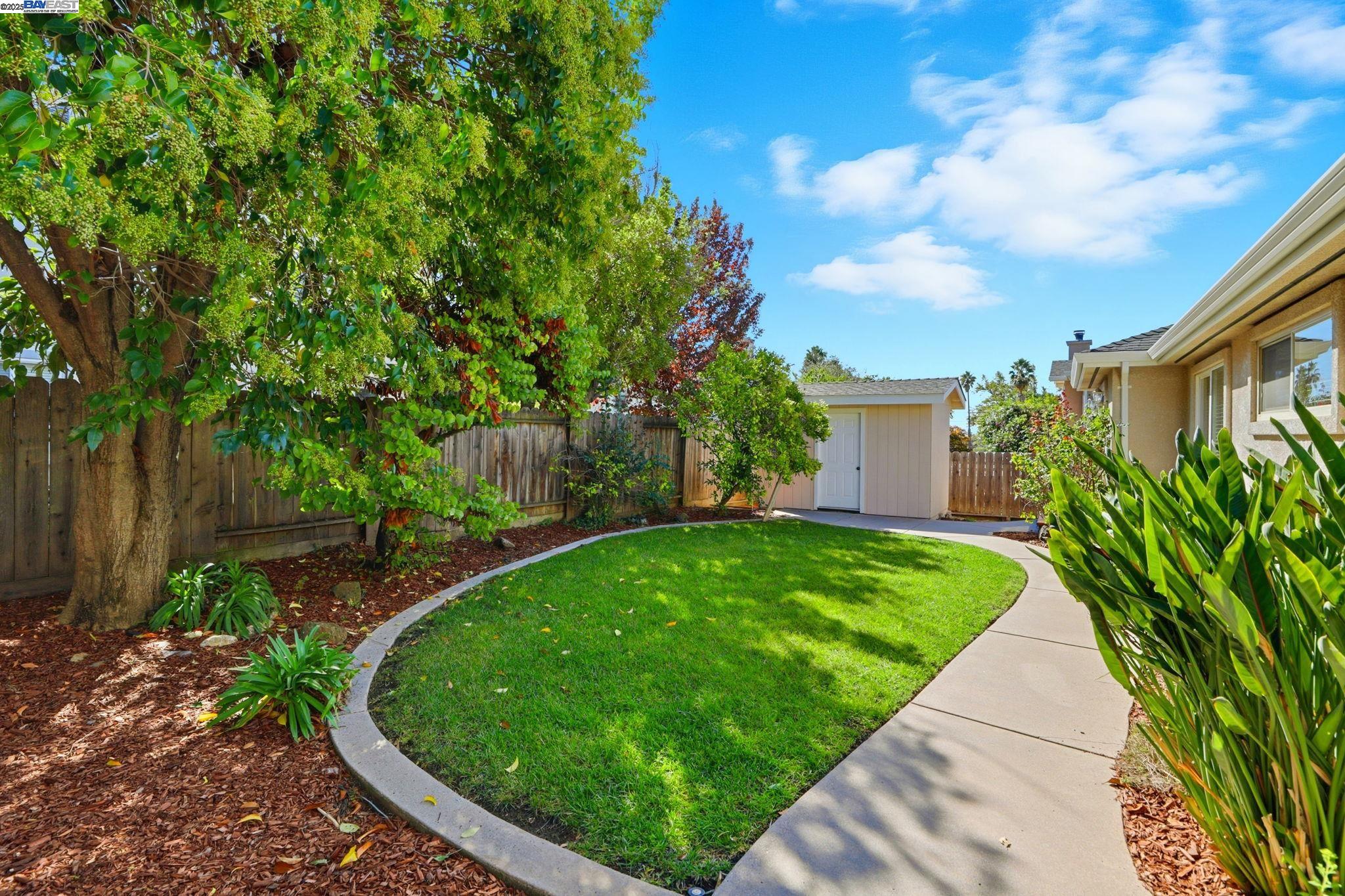 124 Linmore Dr, Fremont